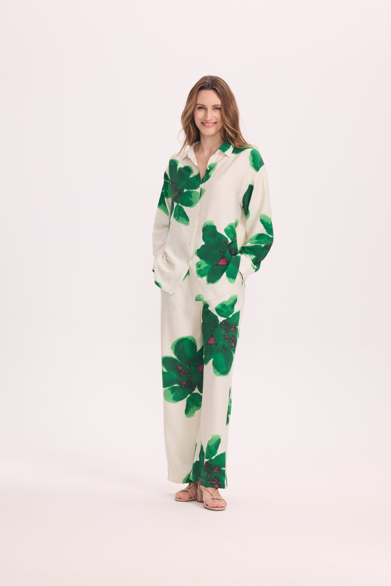 Wholesaler KY CREATION - Fluid shirt and pants set, floral patterns