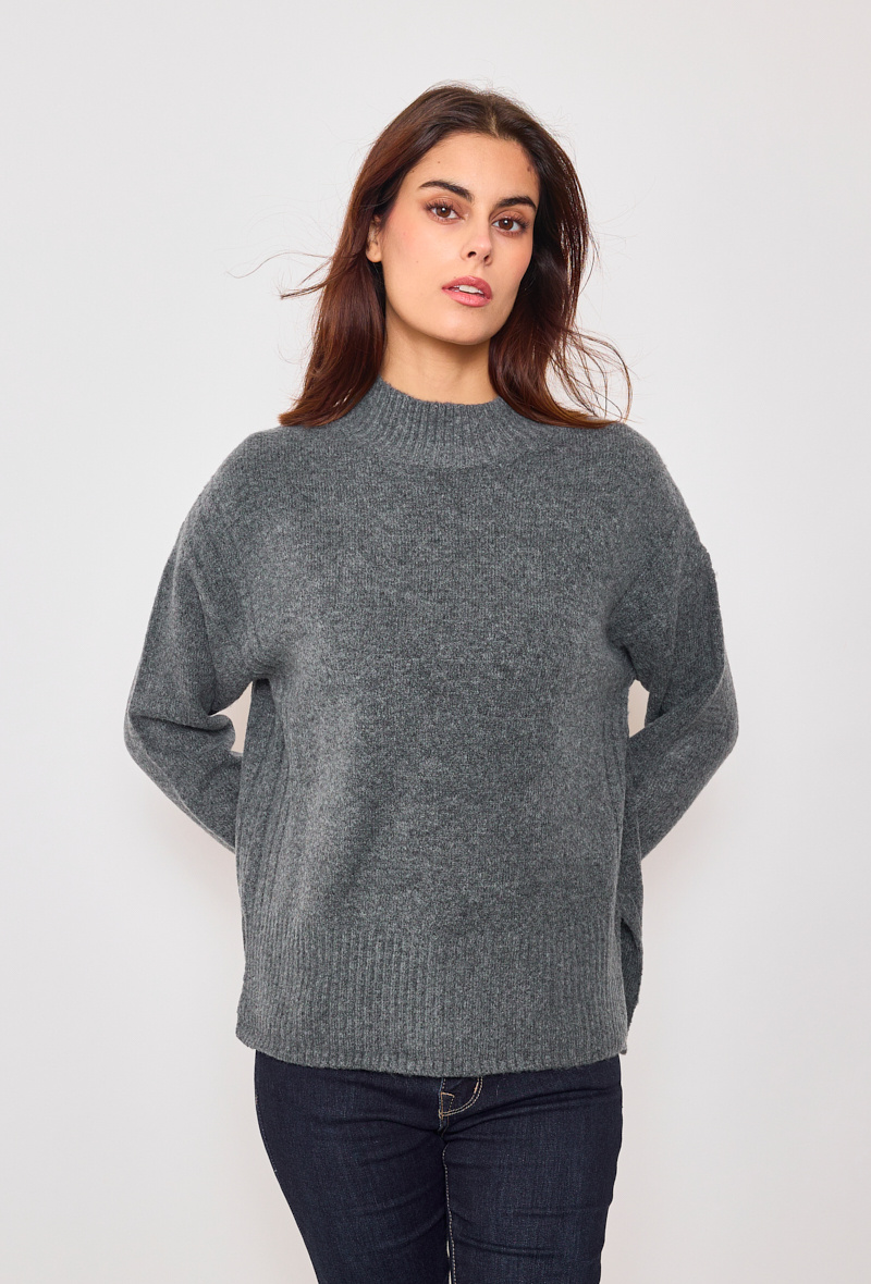 Wholesaler KY CREATION - Funnel neck sweater with side openings