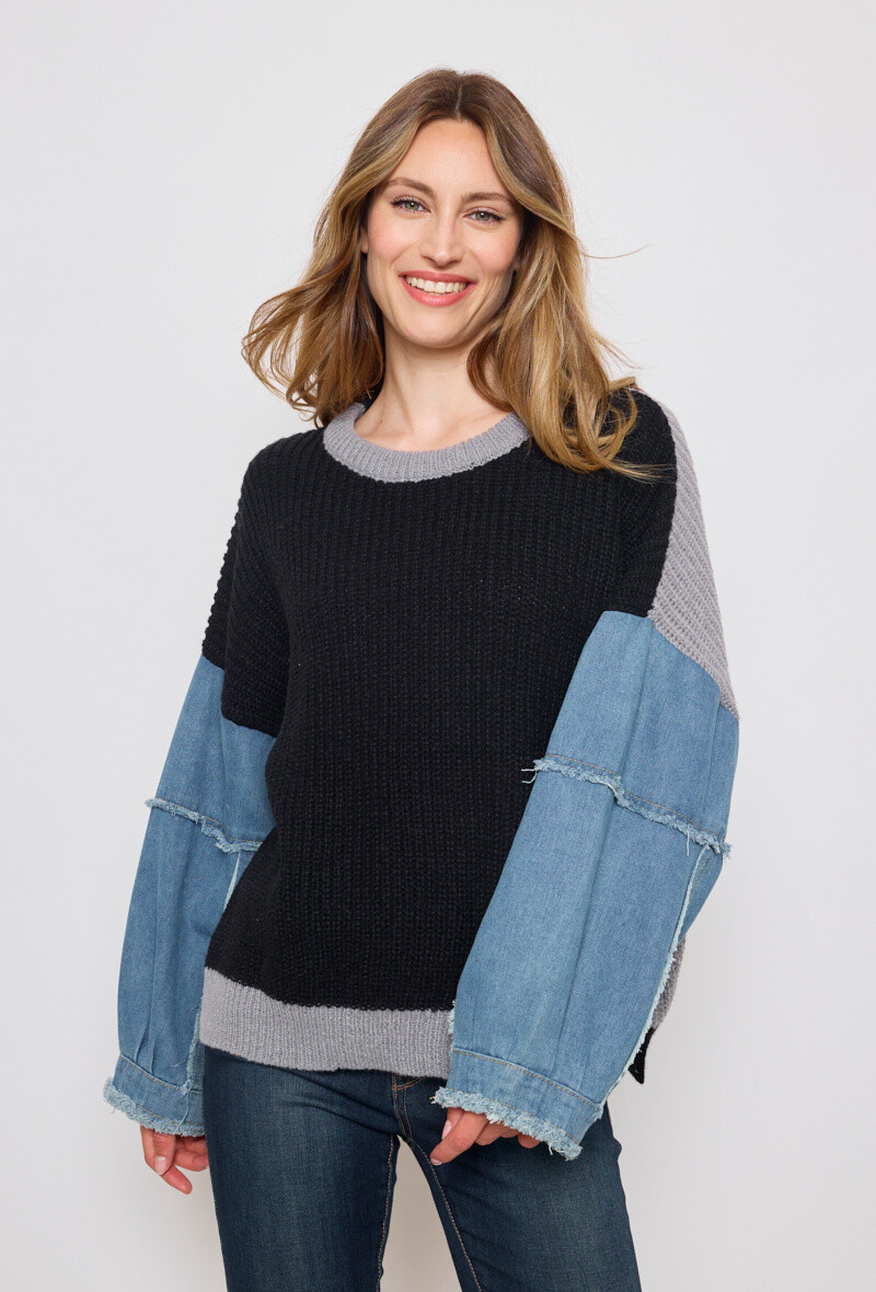 Wholesaler KY CREATION - Knitted sweater with denim sleeves