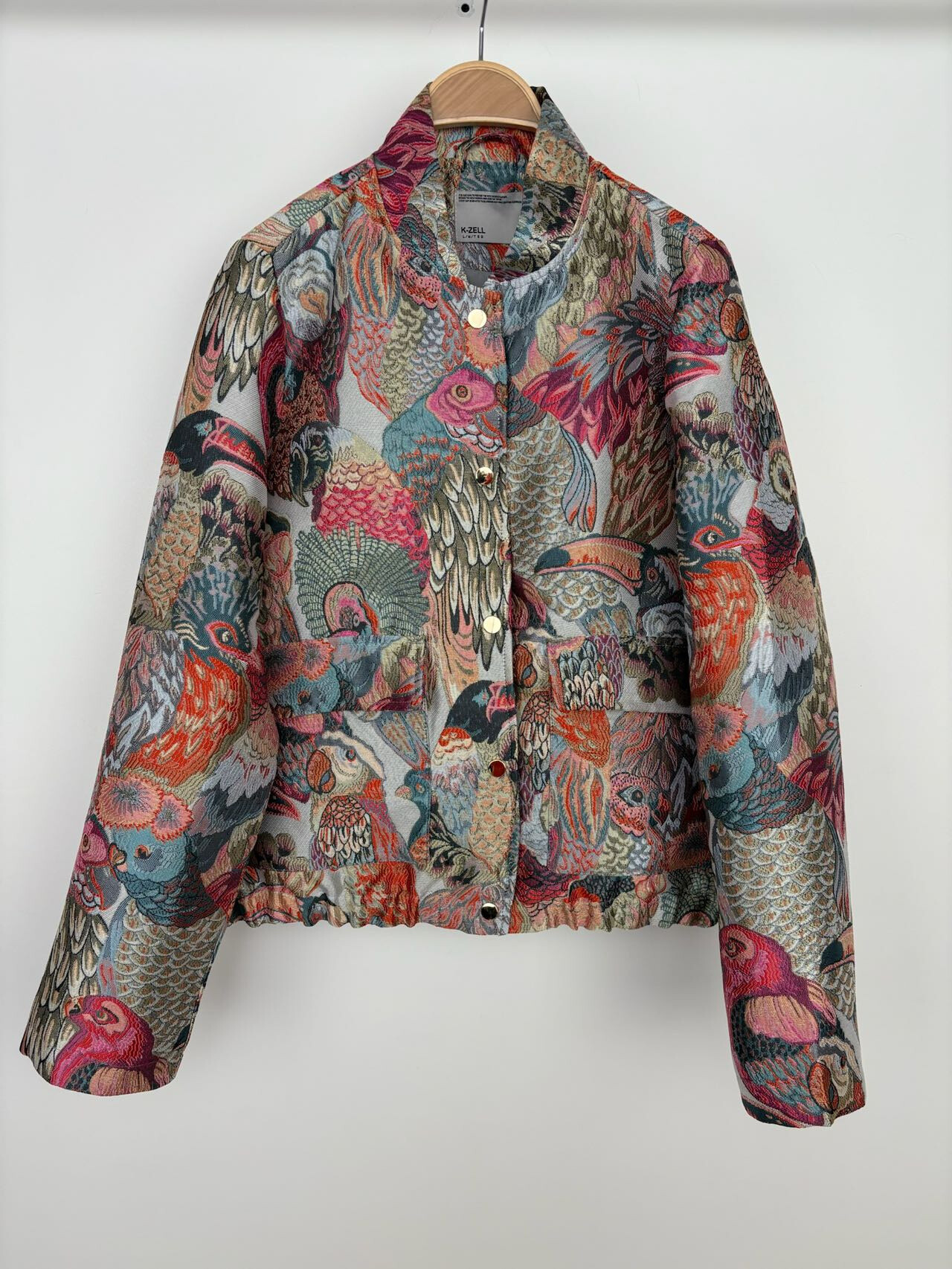 Grossiste Kzell Paris - BLOUSON À MOTIF JACQUARD MÉTALLISÉ