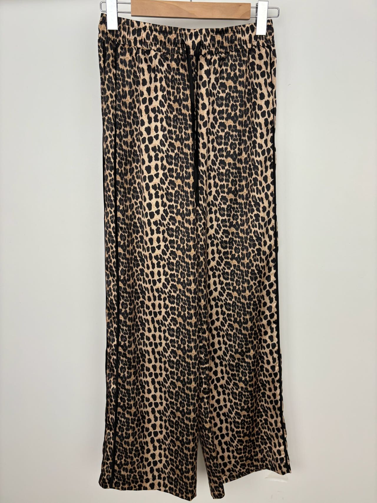 Wholesaler Kzell Paris - Animal print pants with contrasting details