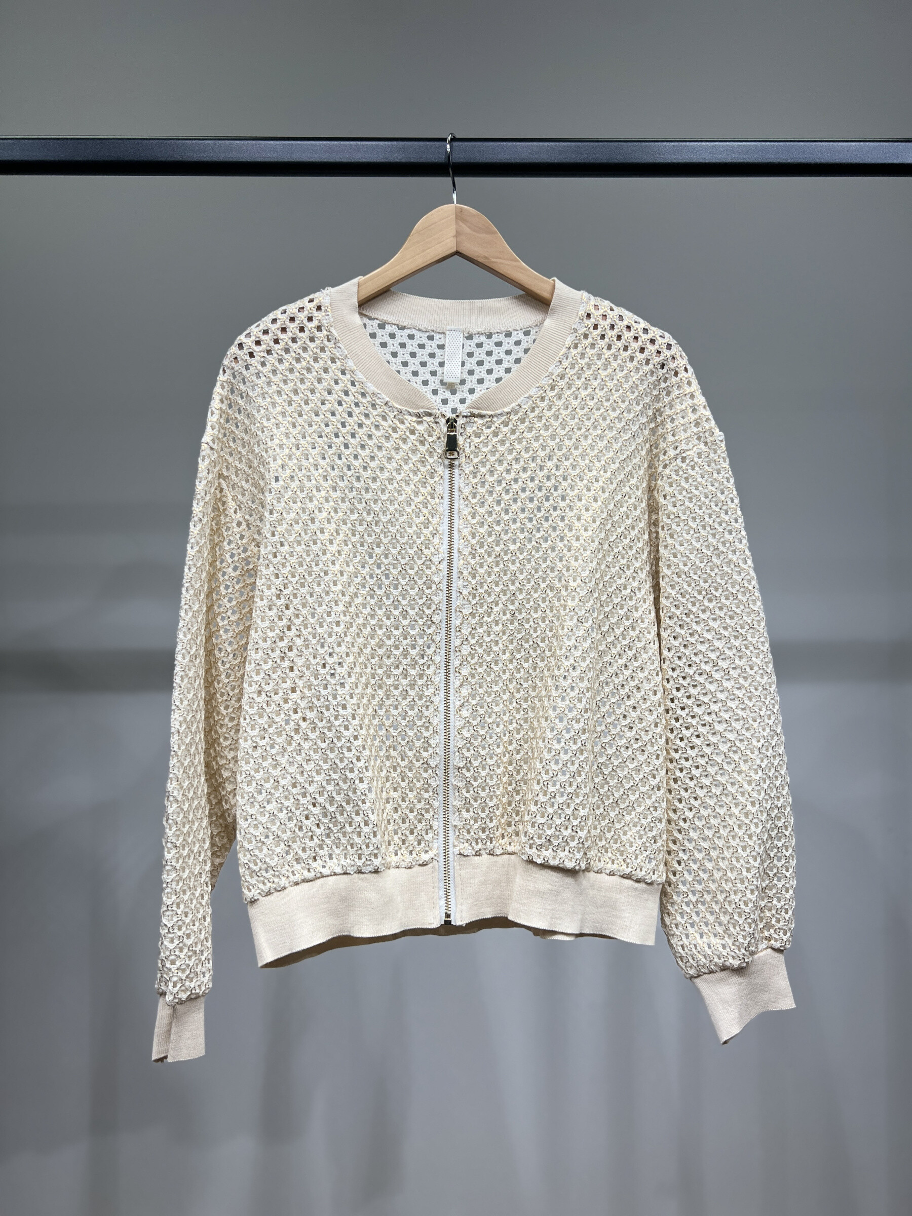 Wholesaler L'Emotion - Large knit jacket golden accents cotton/polyester size 38-46