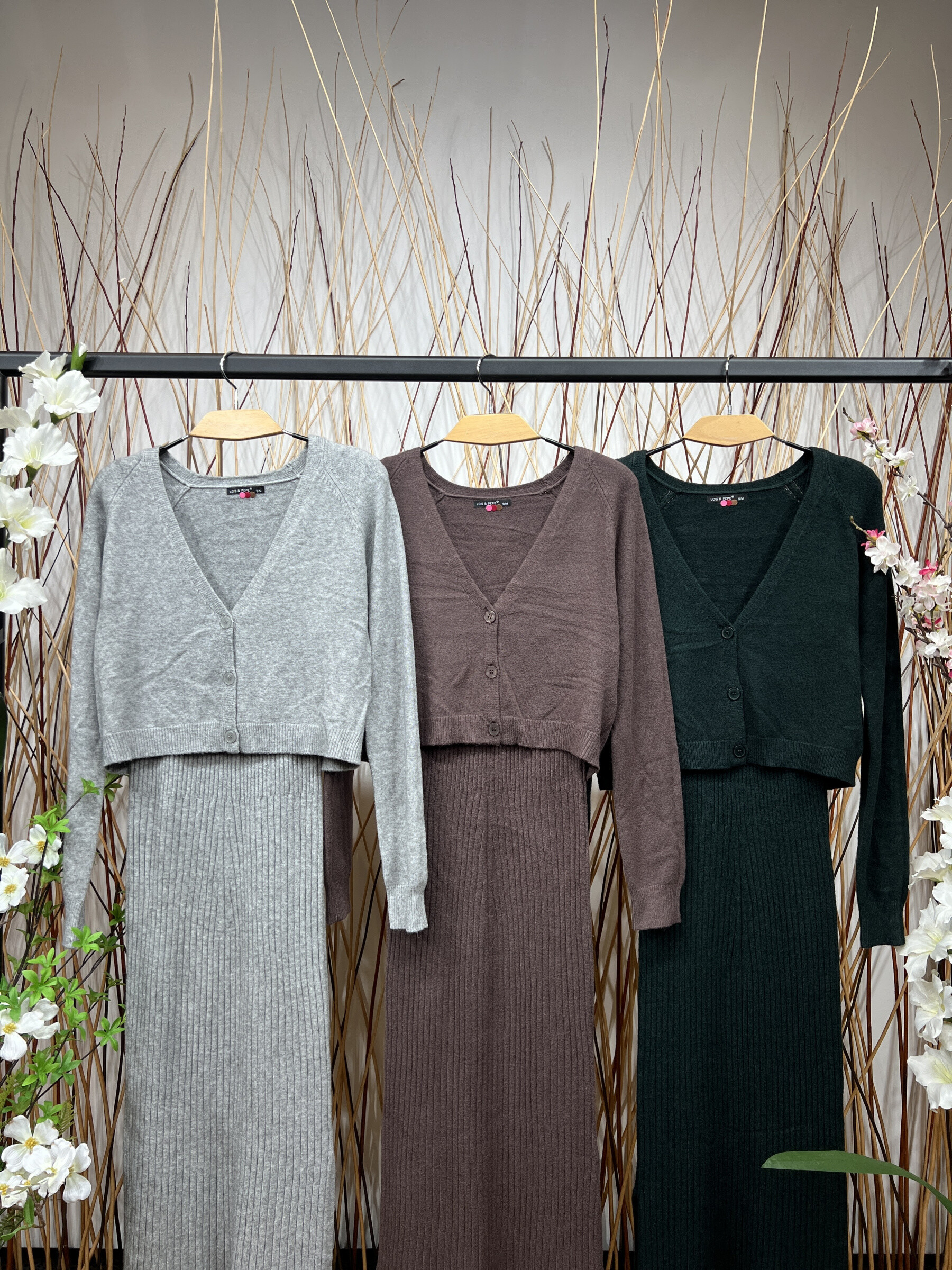 Wholesaler L'Emotion - Cardigan ensemble and cropped & ribbed dress cut s-m/m-l size 34-44