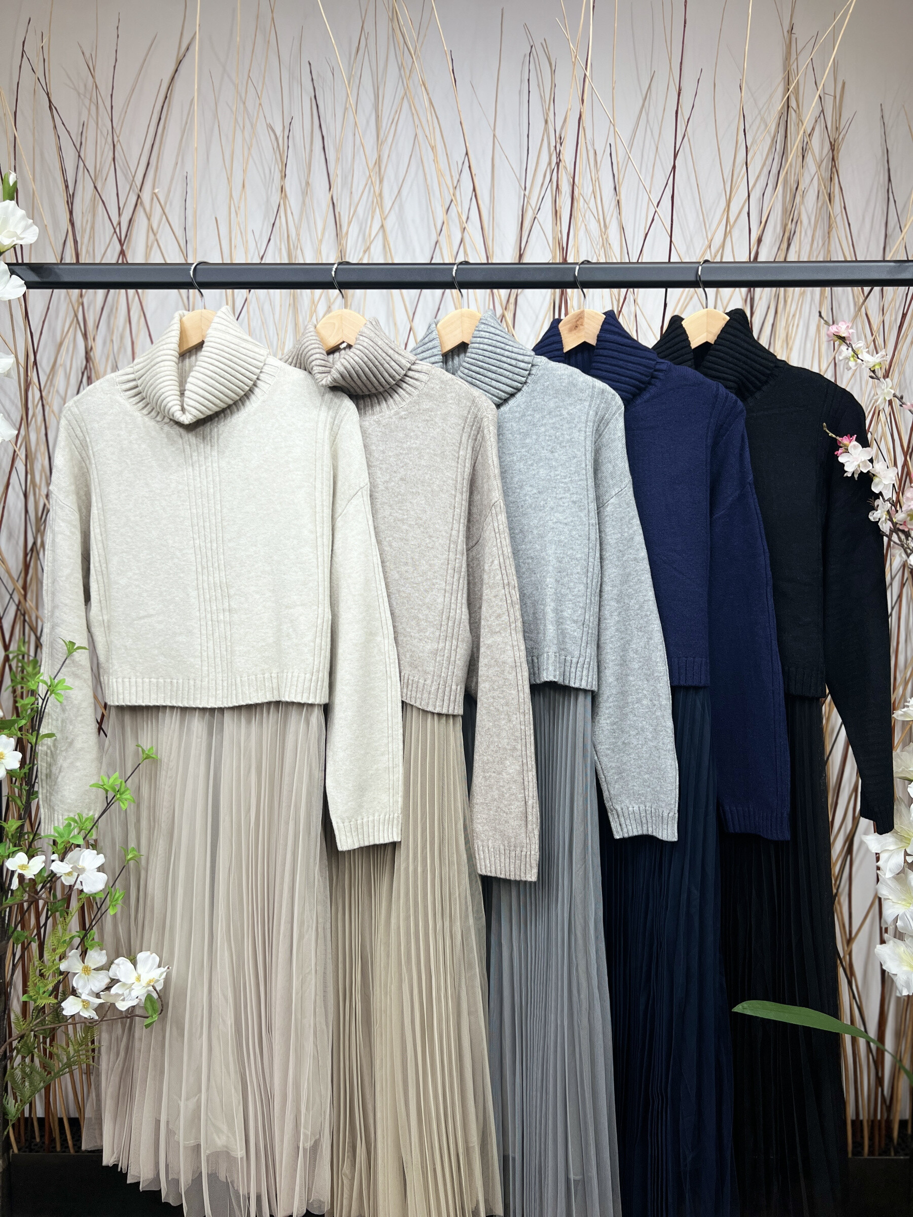 Wholesaler L'Emotion - Cropped Ribbed Turtleneck Sweater and Dress Set