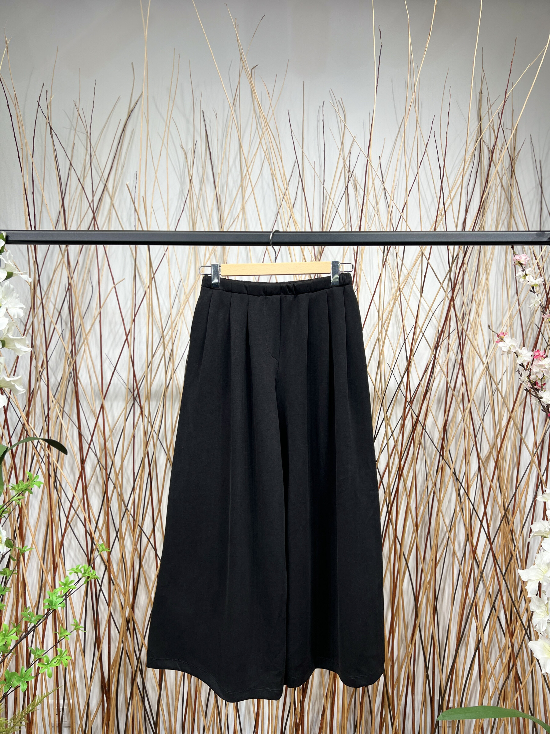 Wholesaler L'Emotion - Wide Comfort Trousers Straight Cut Elastic Waist Size 38-48