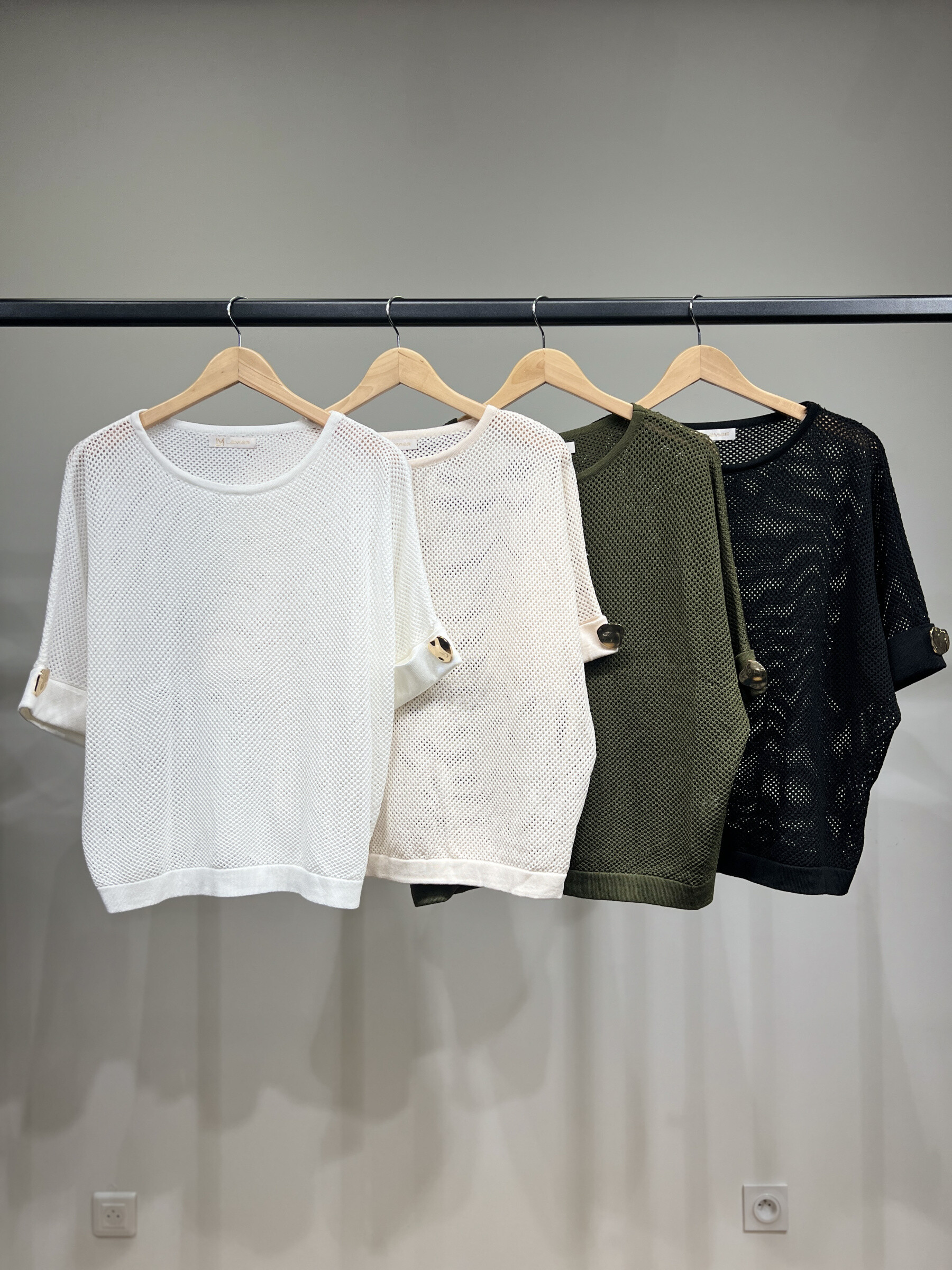 Wholesaler L'Emotion - Large round knit sweater 3/4 handle with golden spindle size 36-44