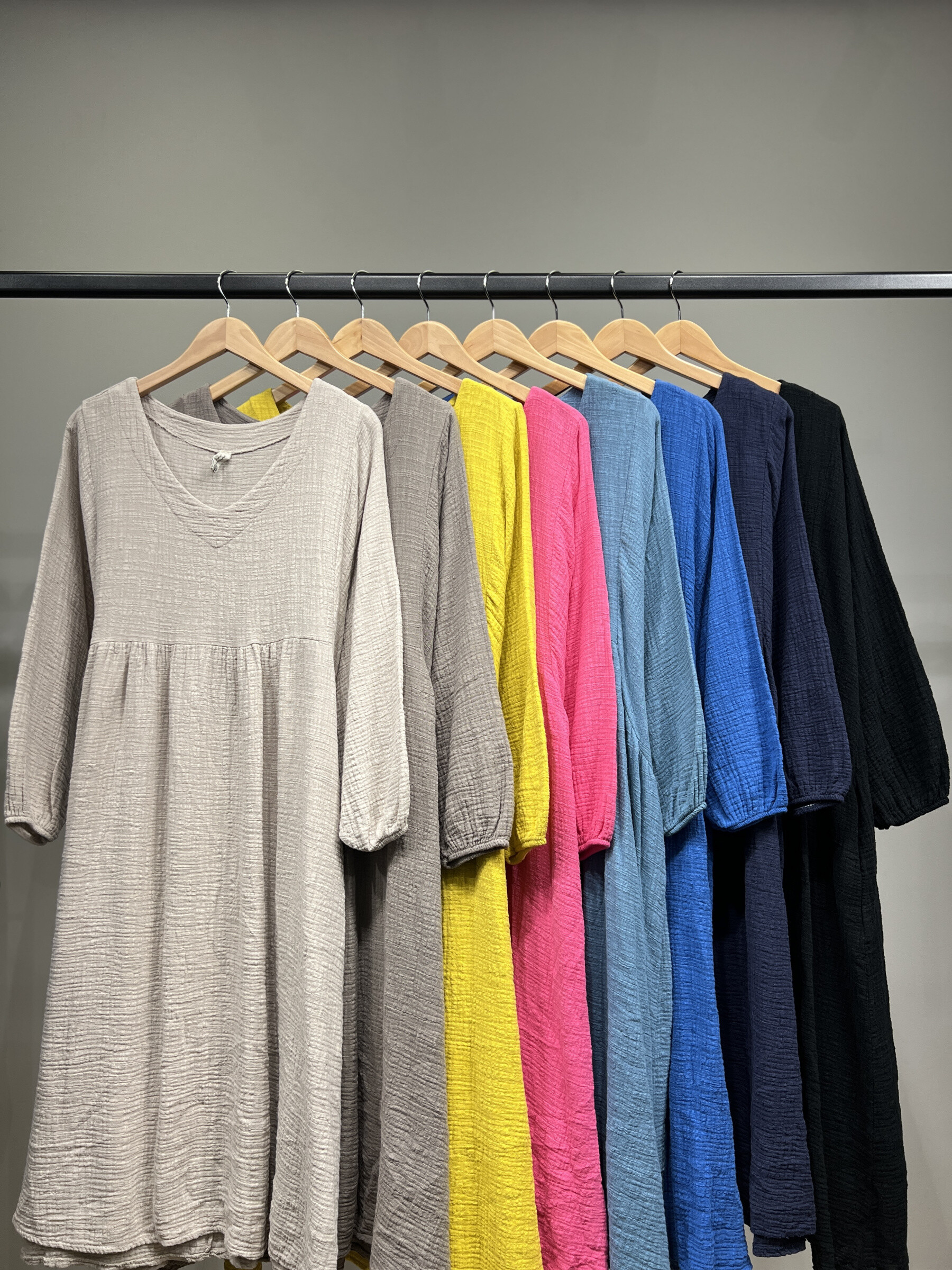 Wholesaler L'Emotion - MIDI Dress long neck V-Wait Large pocket 100% cotton size 38-46