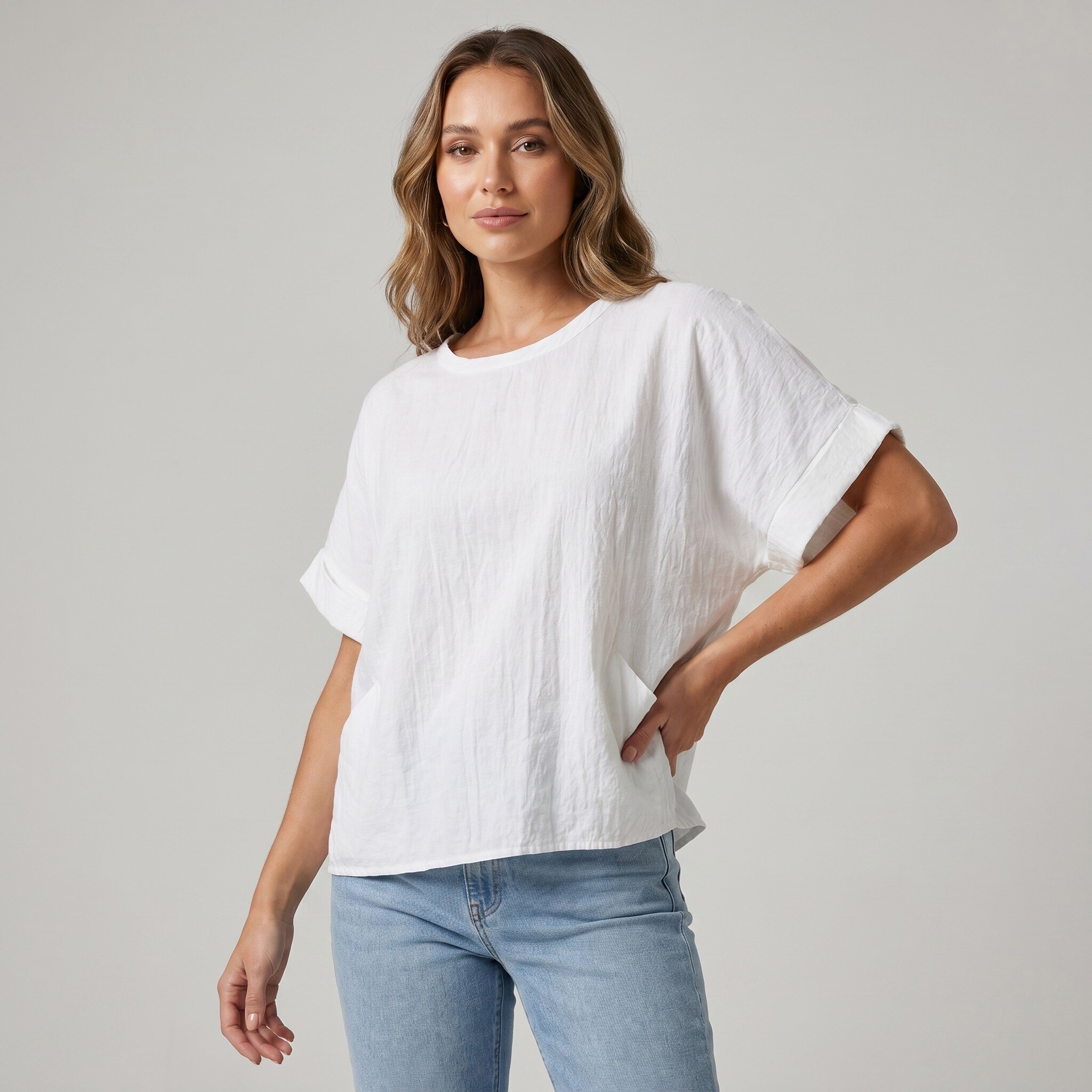 Wholesaler L'Emotion - Loose Fit Short Sleeve Sequin T-Shirt 100% Viscose