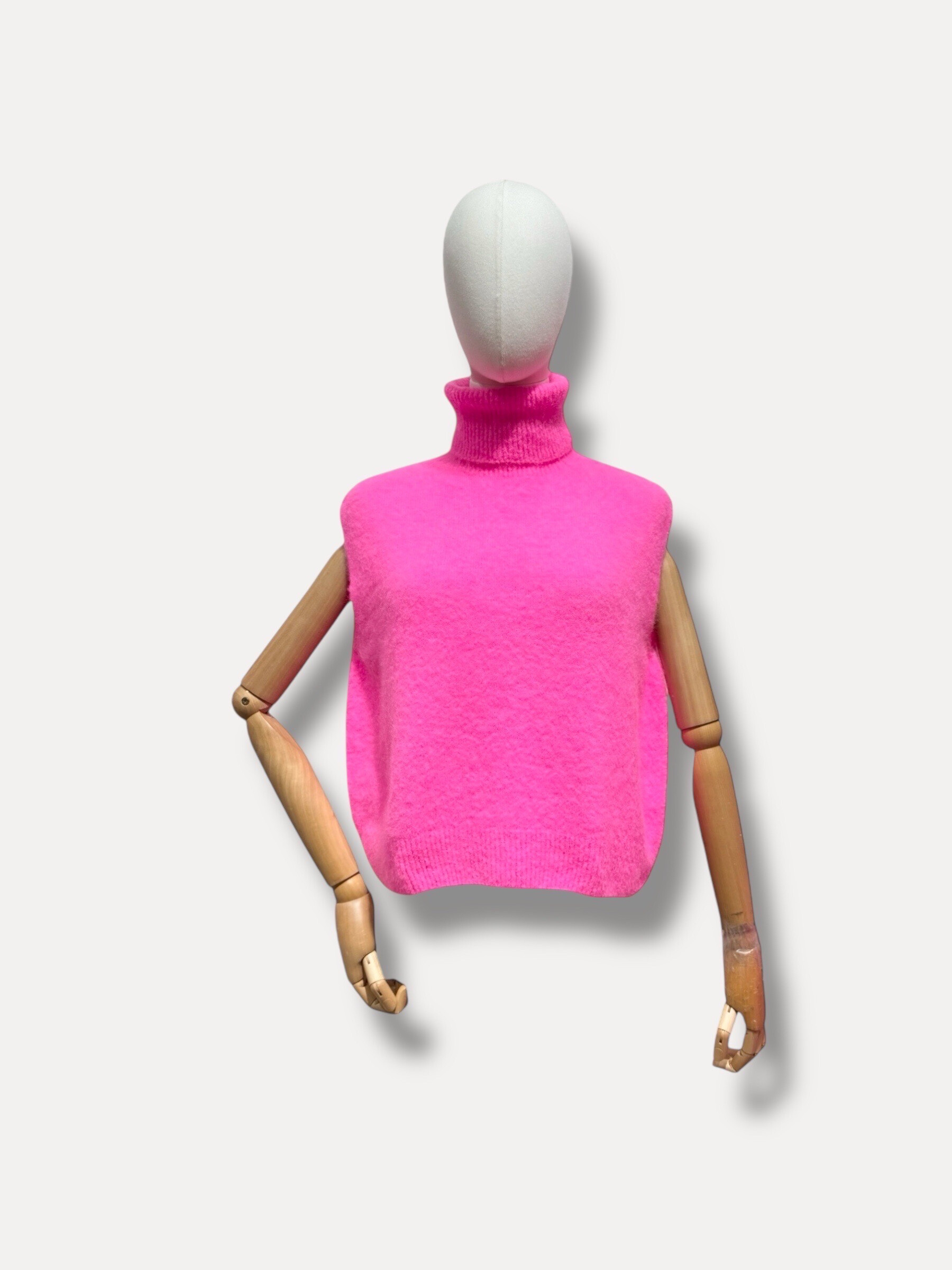 Grossiste L'ESSENTIEL - Pull Fluffy DANIELLA Sans Manches À Col Roulé En Alpaga