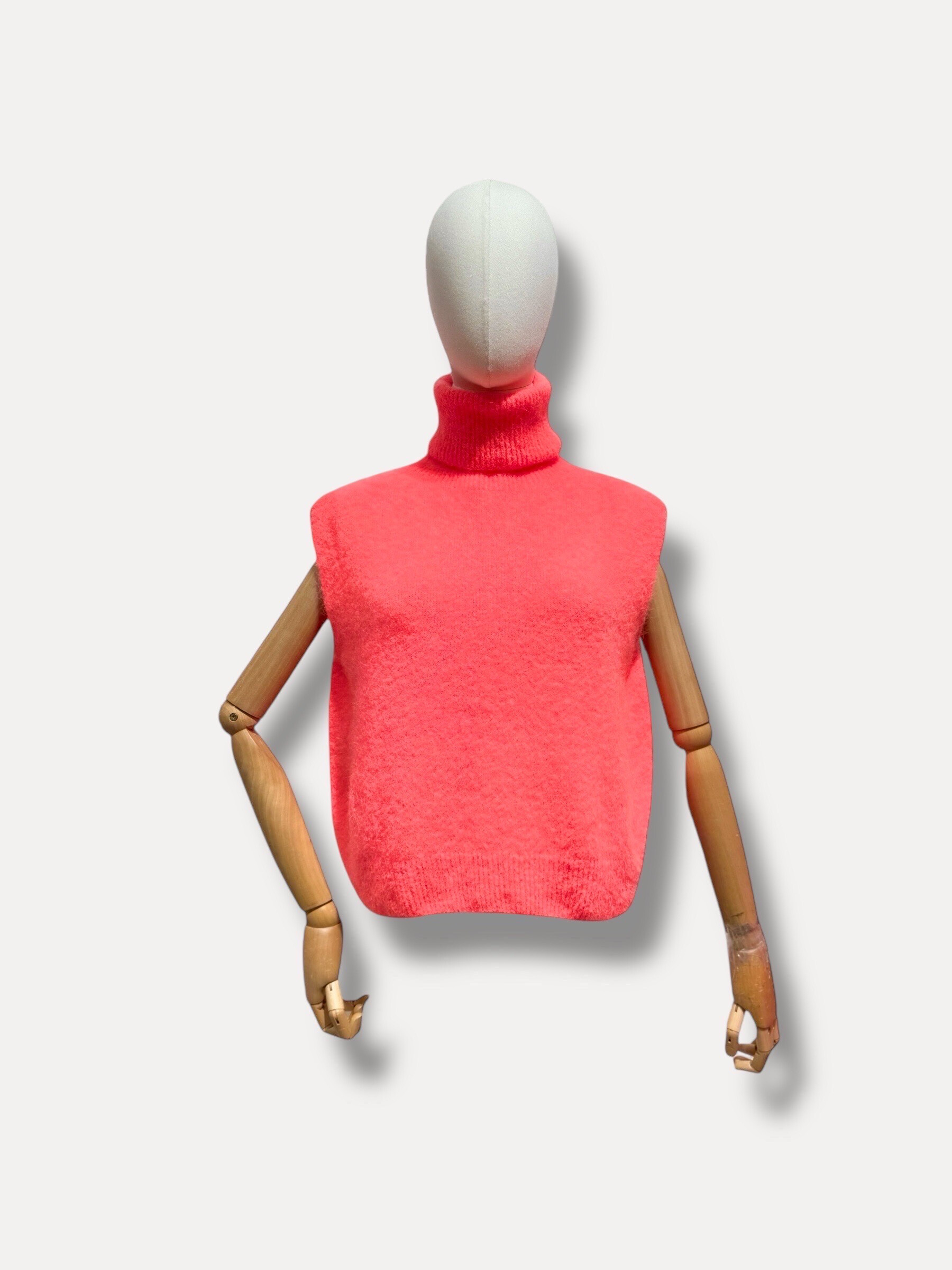 Grossiste L'ESSENTIEL - Pull Fluffy DANIELLA Sans Manches À Col Roulé En Alpaga