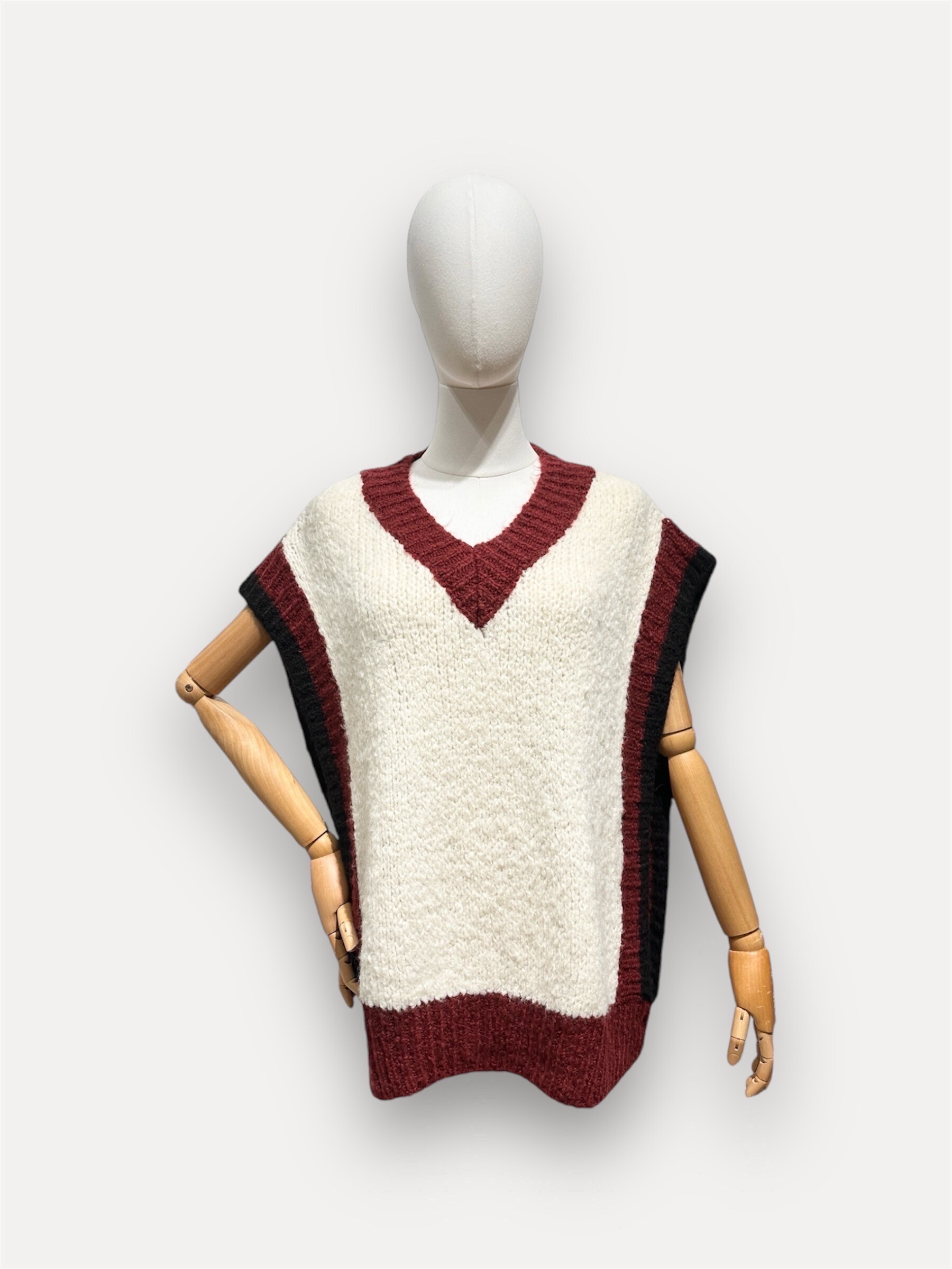 Wholesaler L'ESSENTIEL - Chunky Knit V-Neck Sweater With Colorful Trim