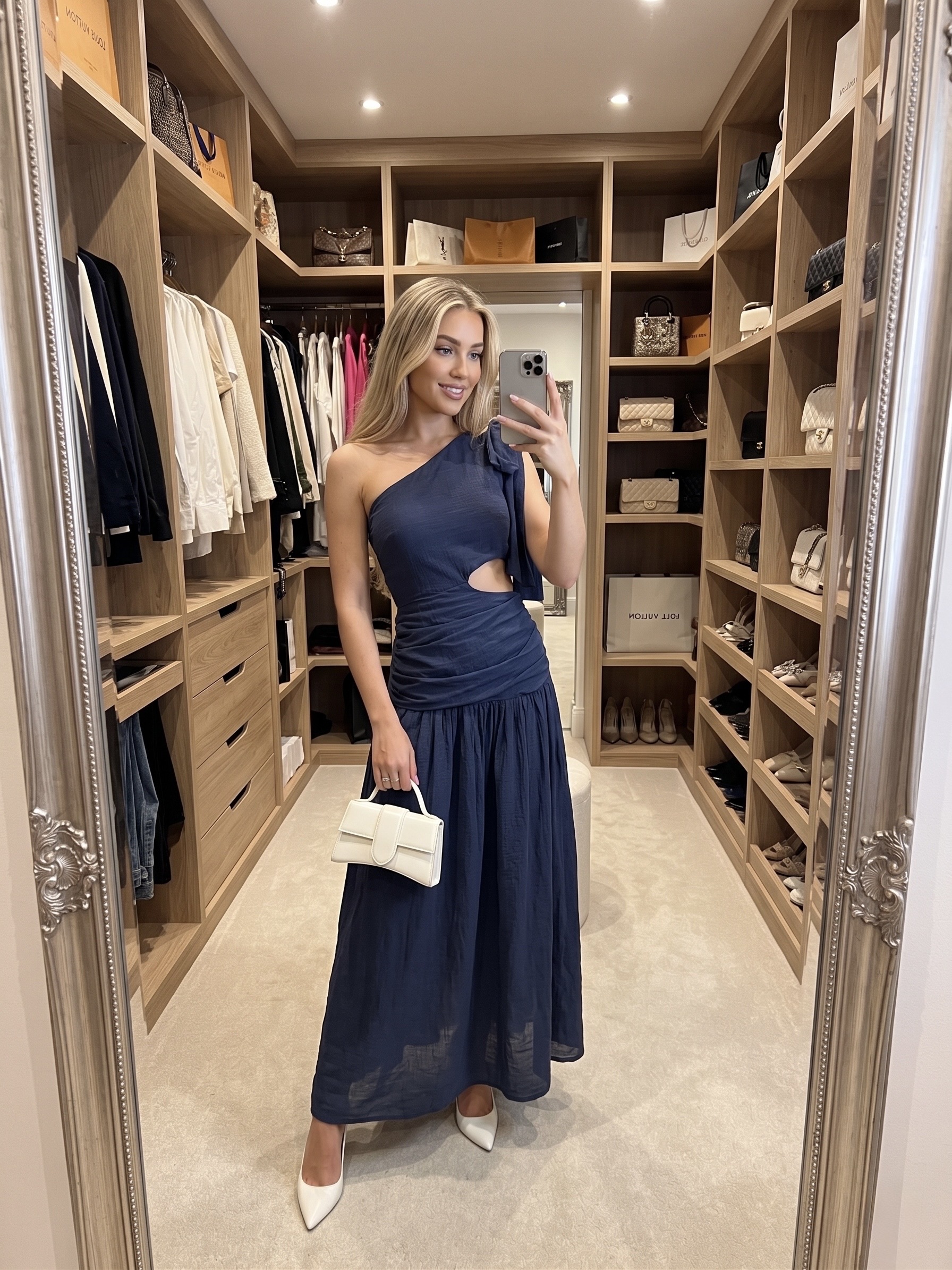 Großhändler L'ESSENTIEL - Asymmetrisches Langkleid mit Schulterbindung und Taillenausschnitt