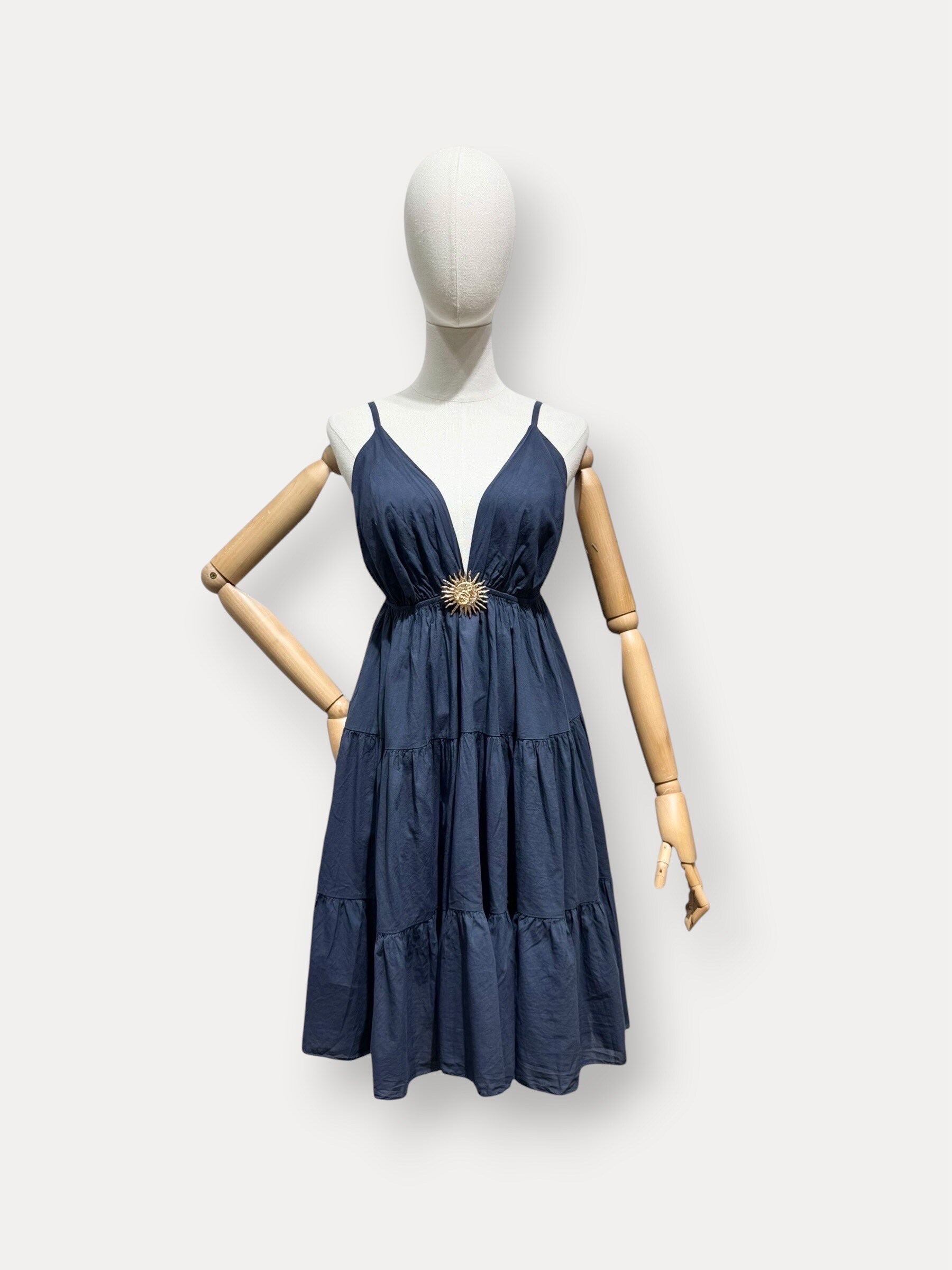 Mayorista L'ESSENTIEL - Vestido Corto de Cristal con Tirantes Finos Ajustables, Escote Pronunciado, Broche de Sol, Espalda Abierta