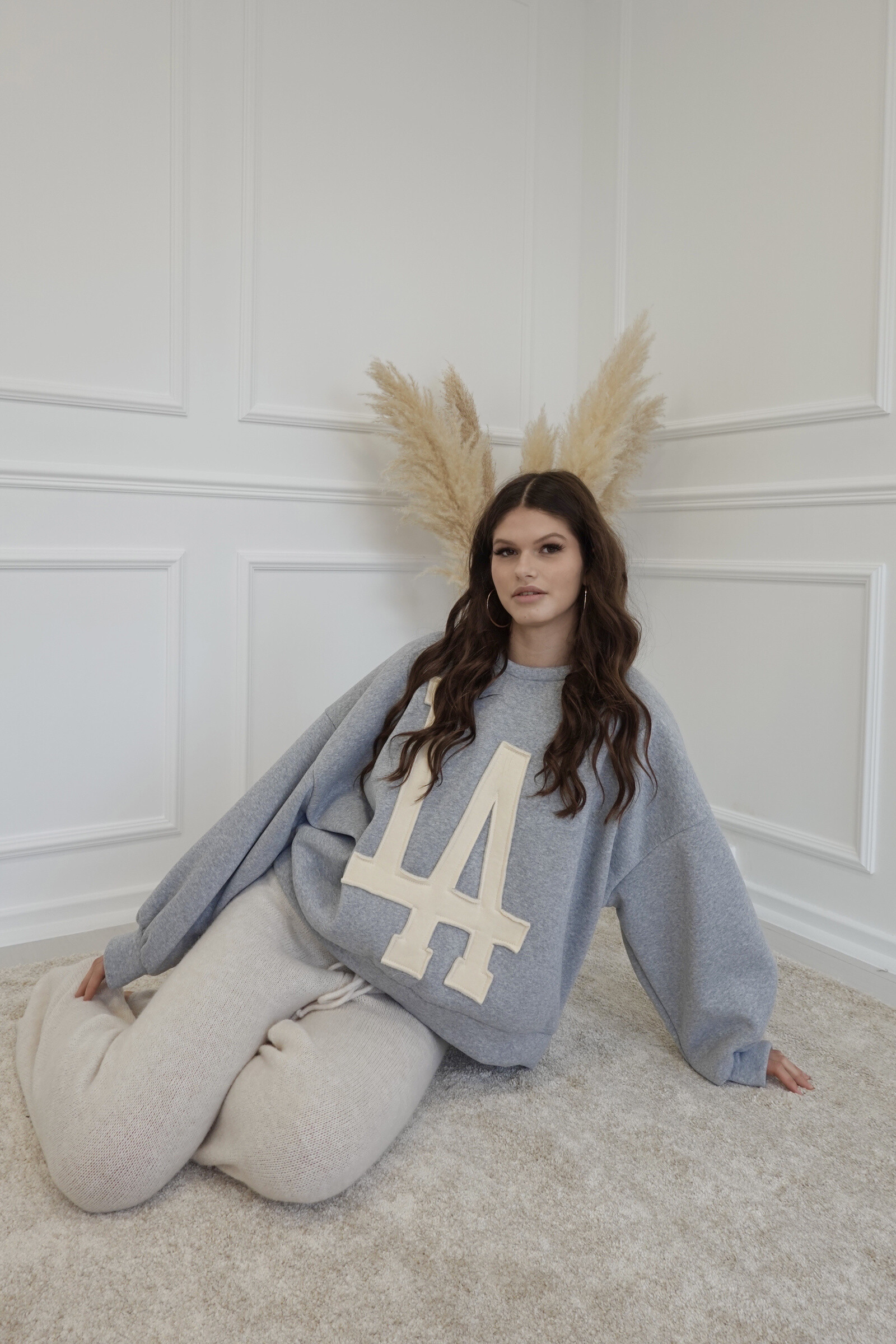 Wholesaler L'ESSENTIEL - RACHELLE Oversized Sweater With Long Sleeves LA Lettering