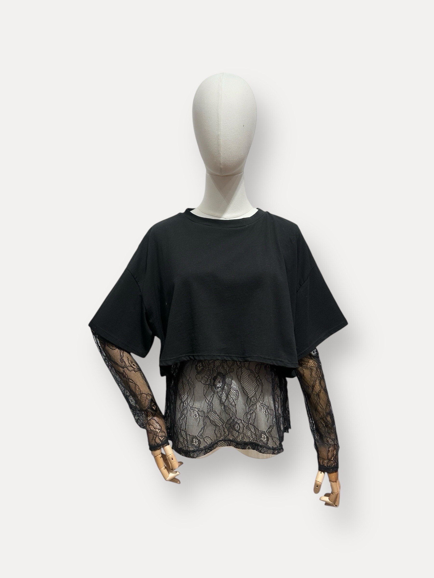 Großhändler L'ESSENTIEL - Uni Crop T-Shirt mit Spitzenärmelen