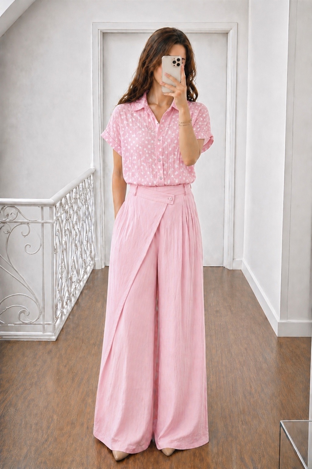 Mayorista L.Steven - Camisa fluida con estampado de lunares