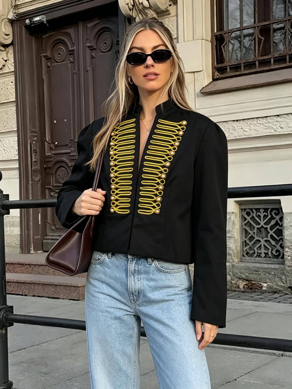 Wholesaler L8 - Women's officer jacket with gold braid