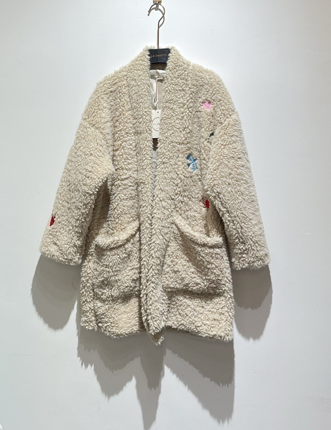 Großhändler La Sweety - bestickte Teddy-Mäntel