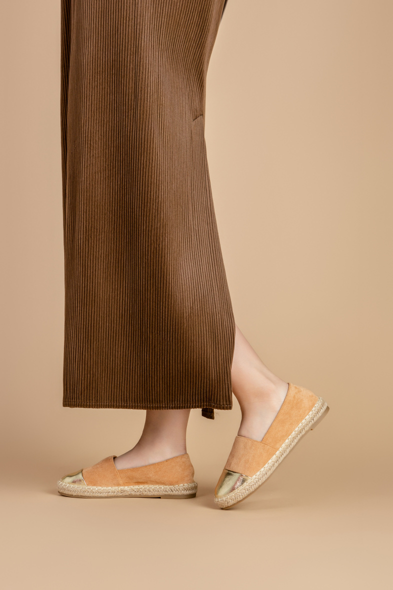 Grossiste Lady Glory - Espadrilles en suédine Camel