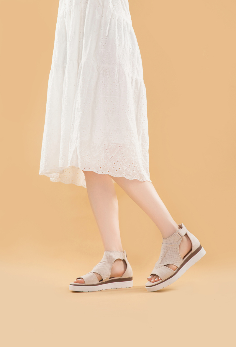 Wholesaler Lady Glory - Women's covered feet sandals