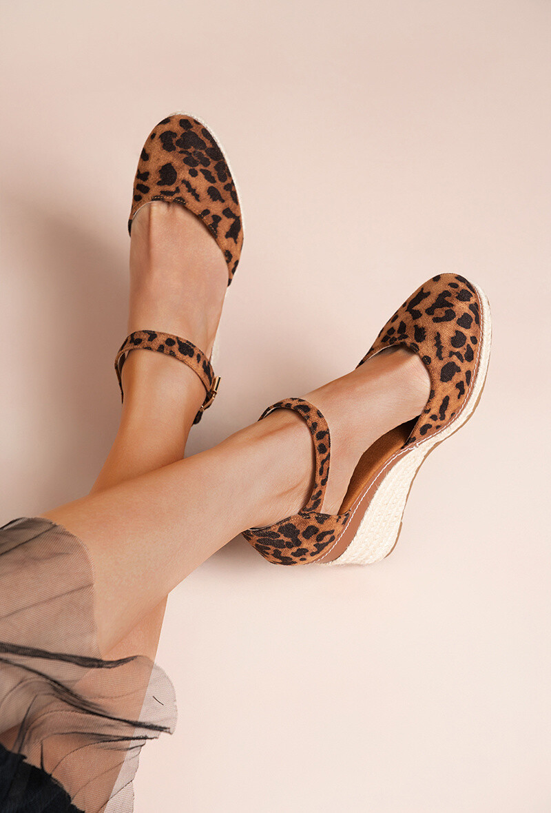 Wholesaler Lady Glory - Swedish swords sandals in suede