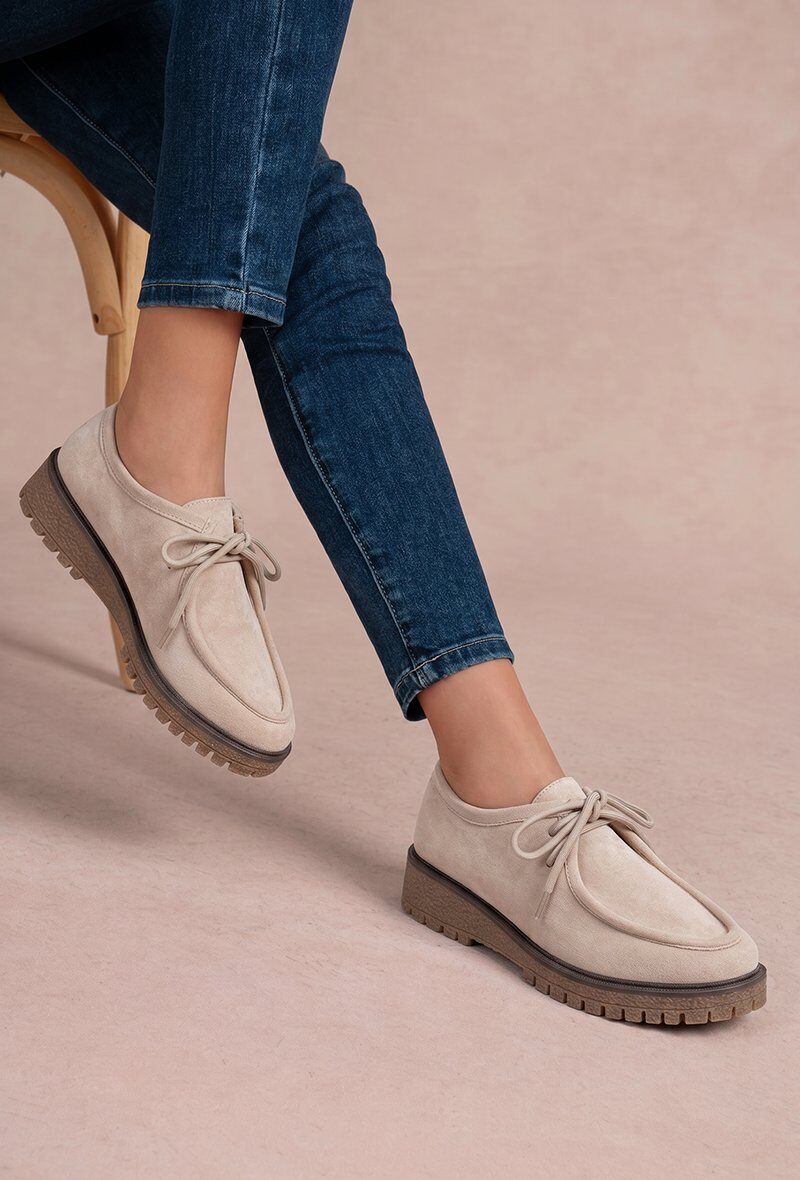 Grossiste Lady Glory - Chaussures Basses à Lacets et Semelle Crantée (Réf: H26)