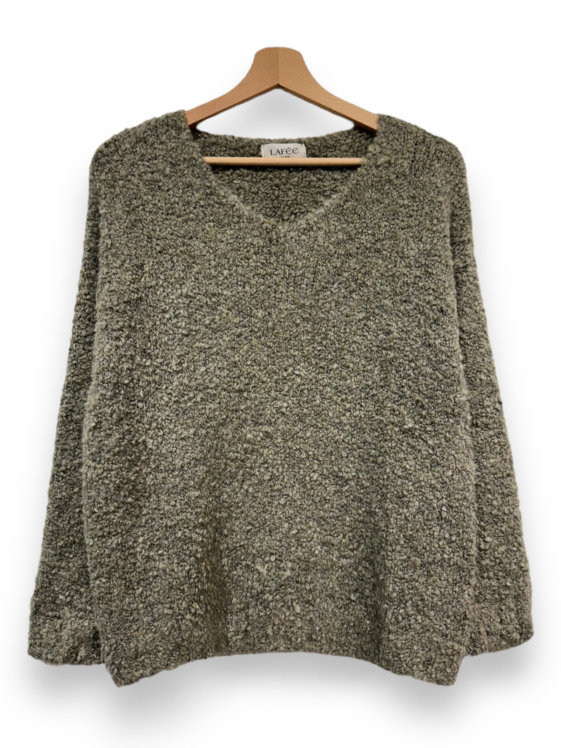 Wholesaler LAFÉE - LANA LANA LONG-SLEEVED V-NECK SWEATER IN CURLY WOOL, IN TOWEL WOOL