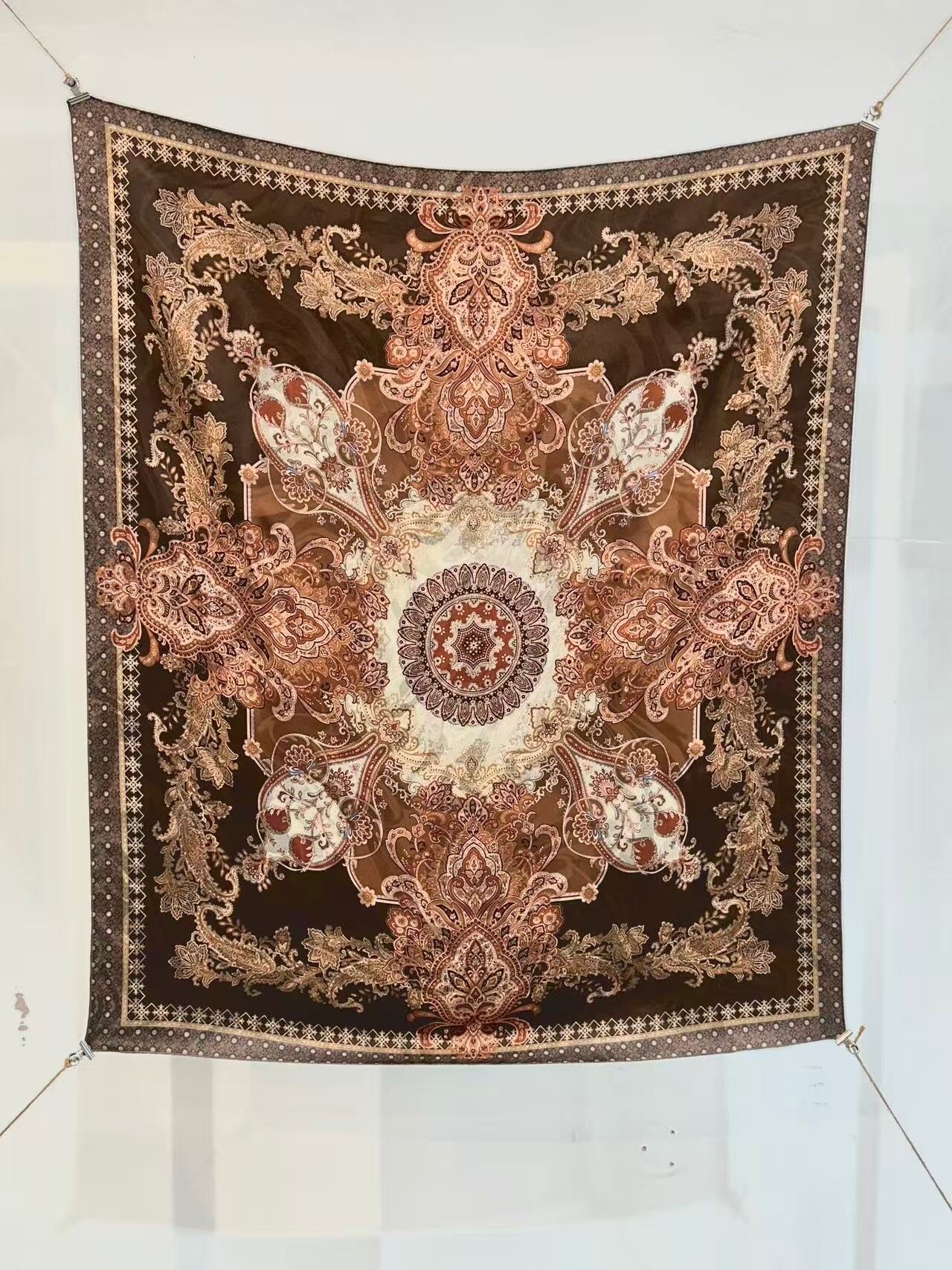 Wholesaler LAFÉEROSE - Silk square/Bandana in twill 100% hand -rolled viscose