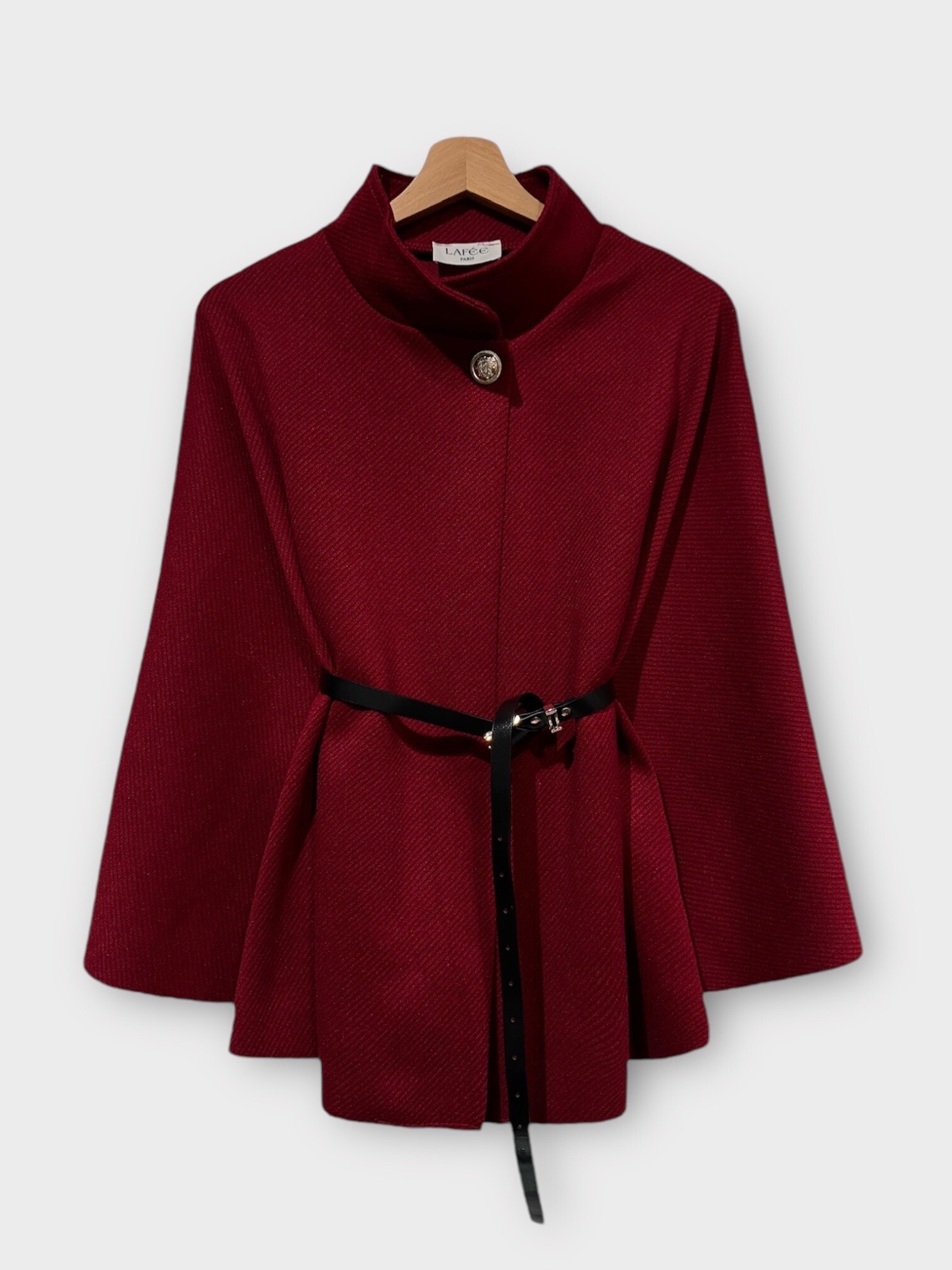 Grossiste LAFÉEROSE - CAPE/PONCHO/VESTE MANTEAU AVEC BOUTON CEINTURE INTÉGRÉ NEW TENDANCE VALENTINA