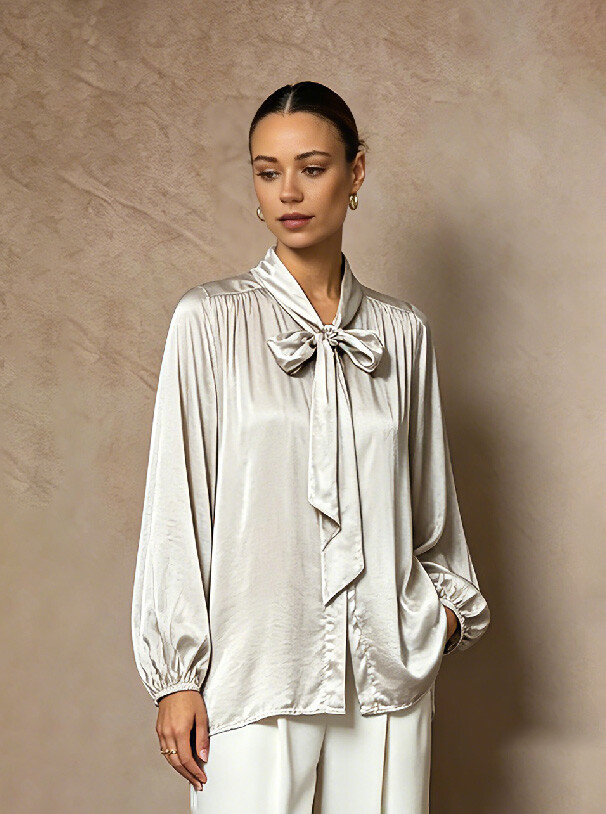 Grossiste LAFÉEROSE - Chemise blouse 100% en viscose très fluide et évasé col lavallière