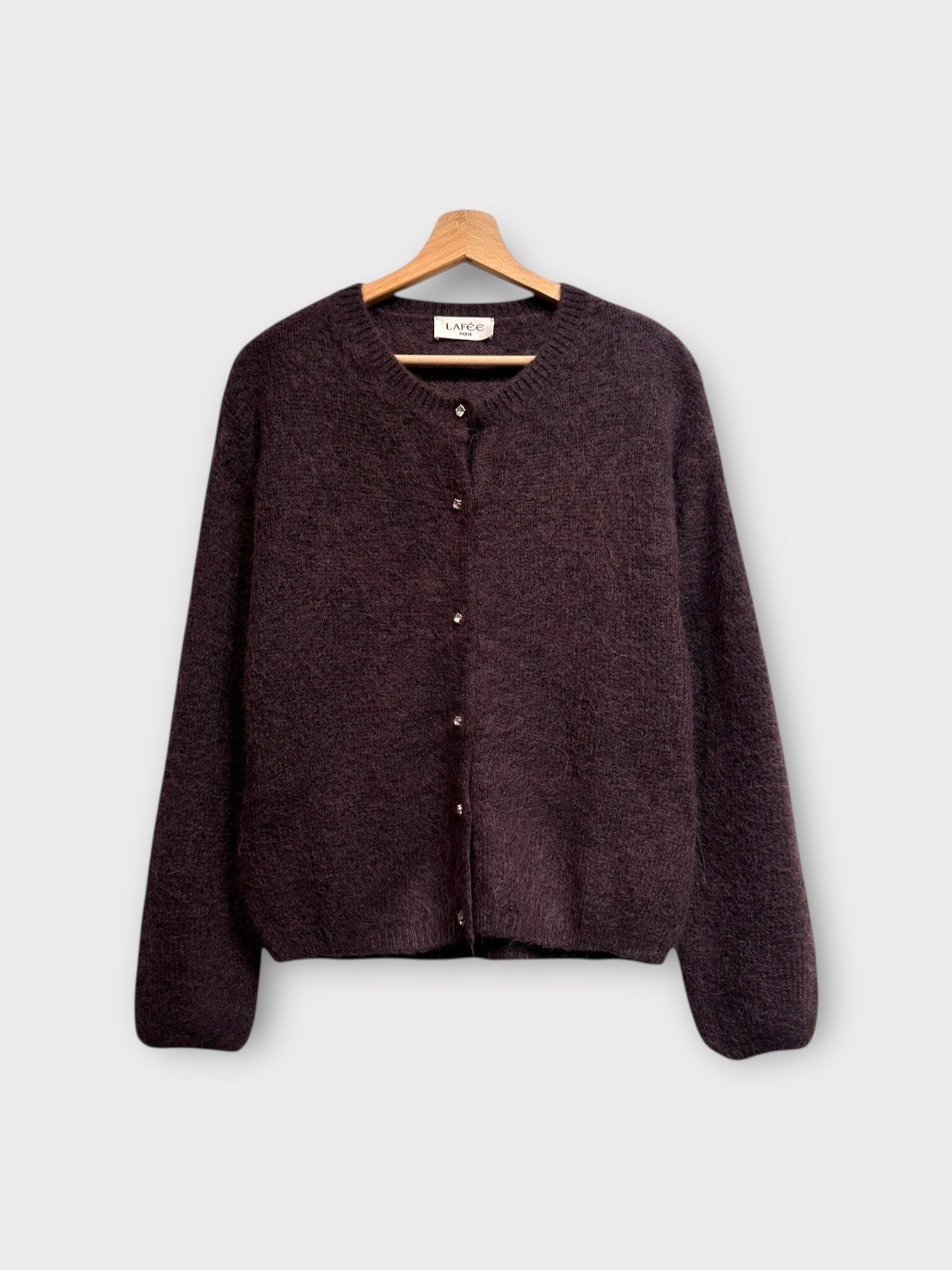 Wholesaler LAFÉEROSE - Cardigan vest in alpacigan very soft round round neck long sleeves and pretty buttons