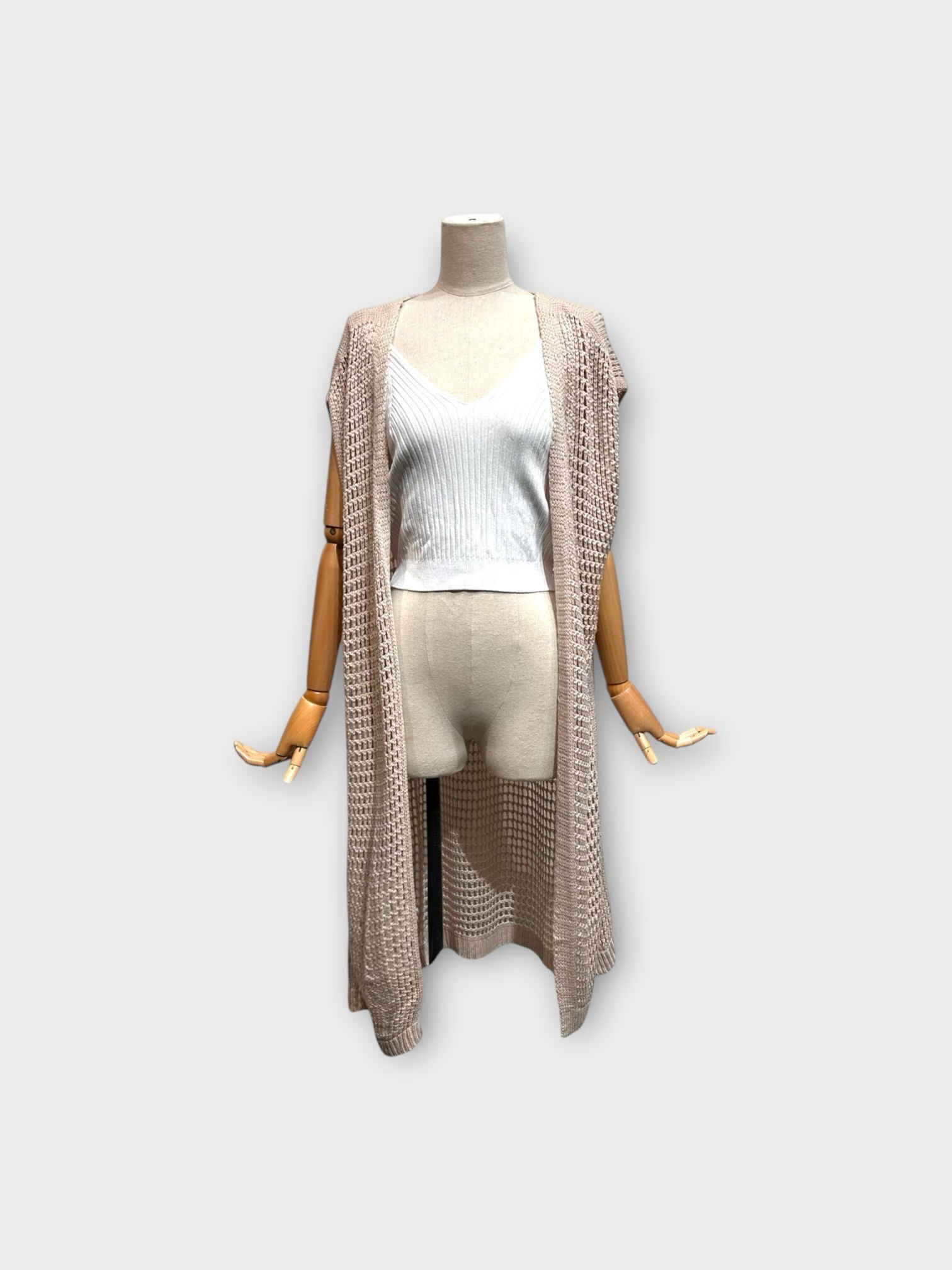 Wholesaler LAFÉEROSE - Long very soft cardigan cardigan without sleeves in crochet, mesh, fluid, bohemian