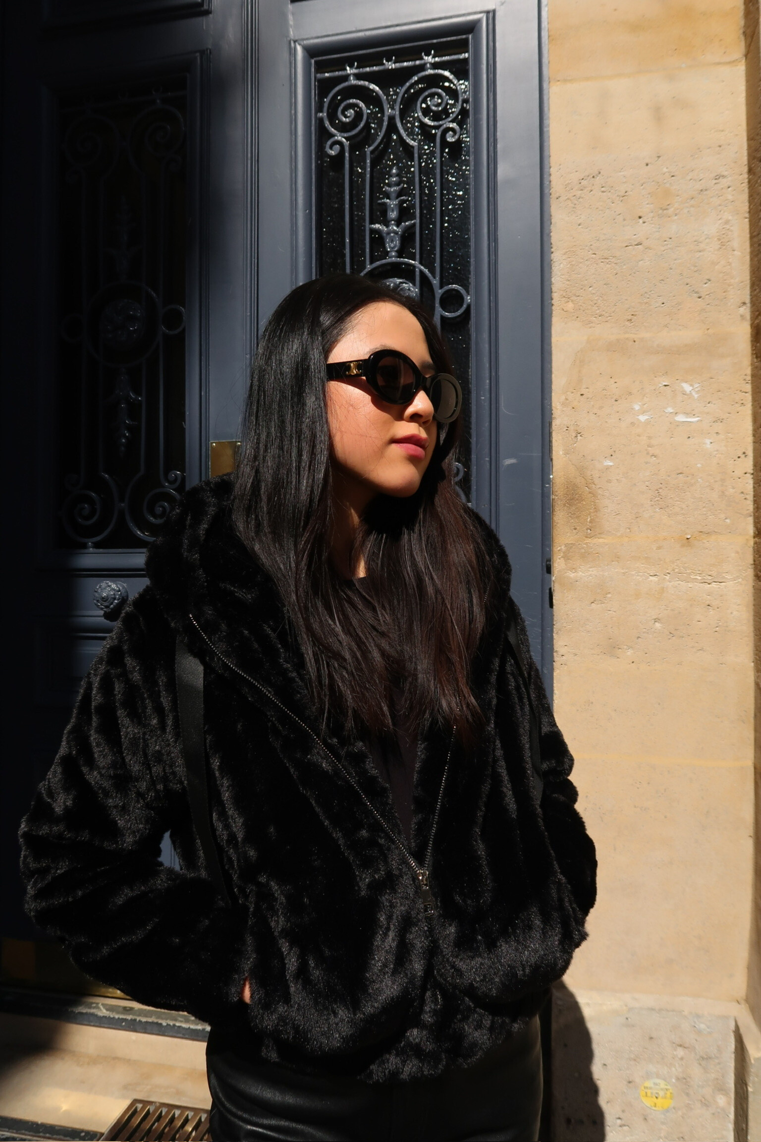 Wholesaler LAFÉEROSE - MARYLIN FAUX FUR JACKET WITH HOOD AND POCKETS
