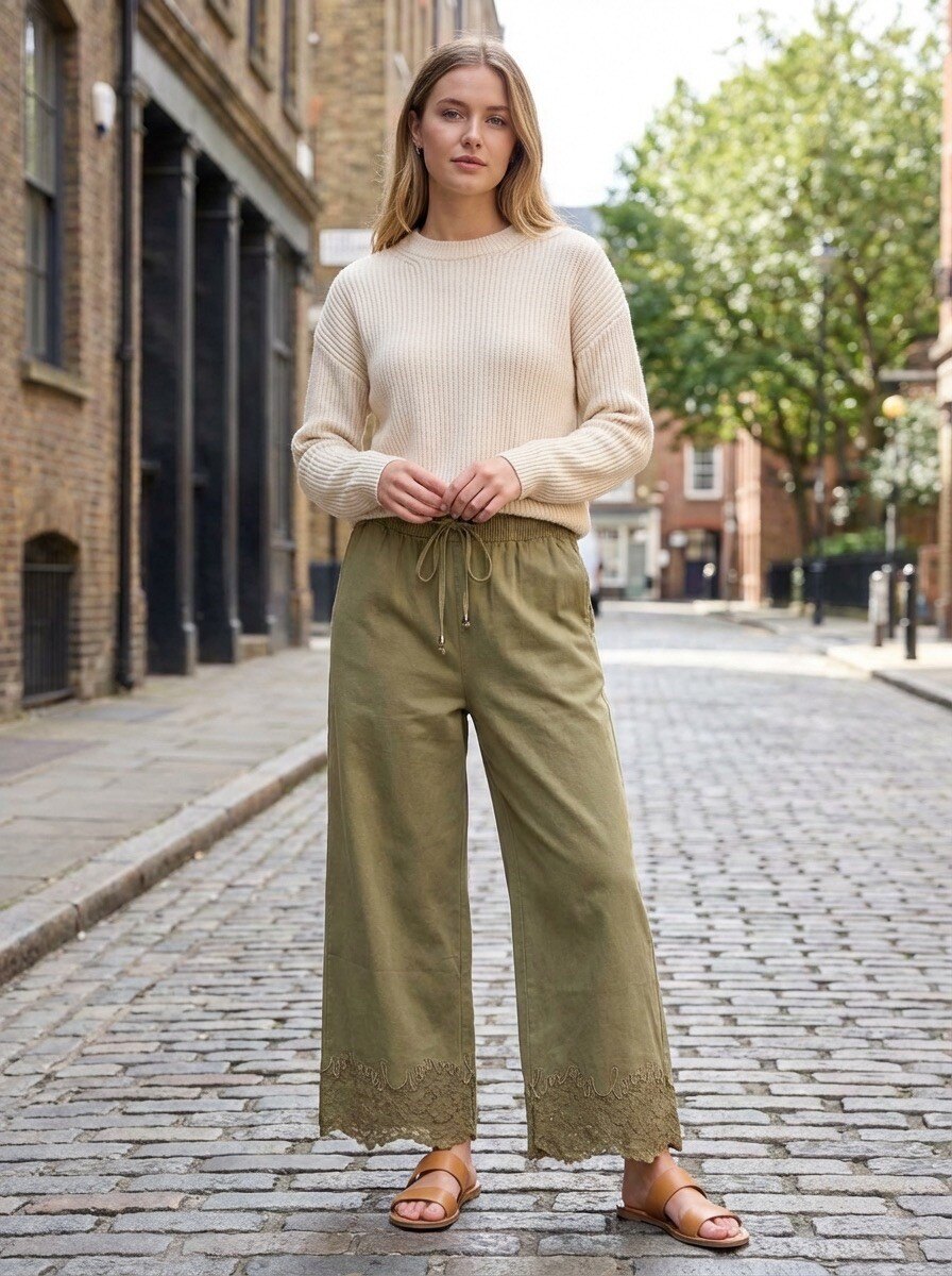 Grossiste LAFÉEROSE - Pantalon Large avec Finitions Dentelle