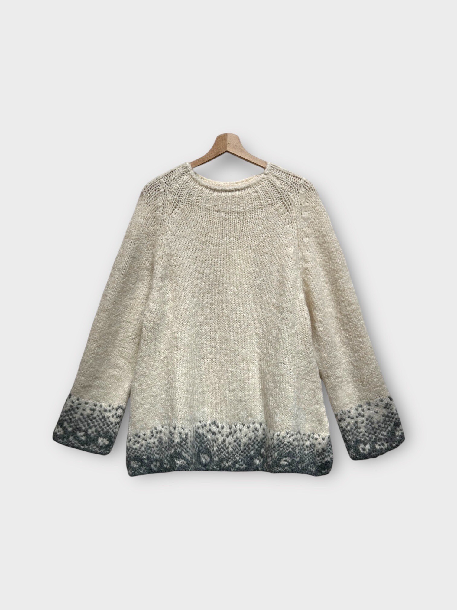 Wholesaler LAFÉEROSE - Soft wool sweater round neck long sleeves long