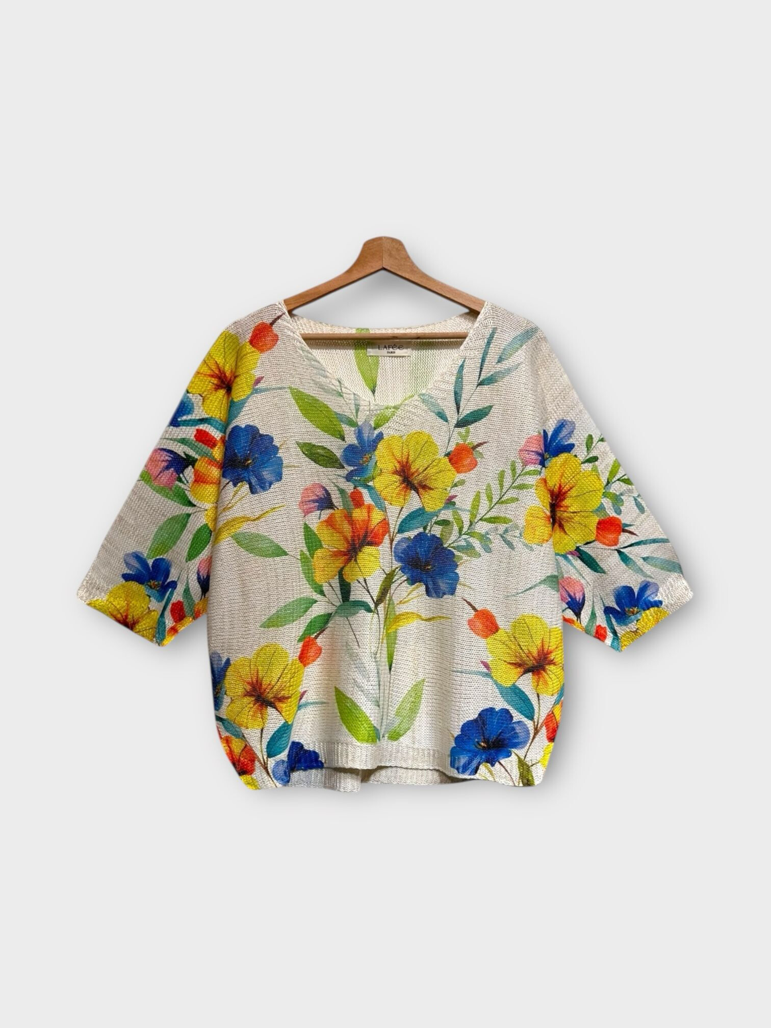 Großhändler LAFÉEROSE - Häkelpullover in bedruckten Viskose 3/4 Ärmel - V -Neck, übergroß