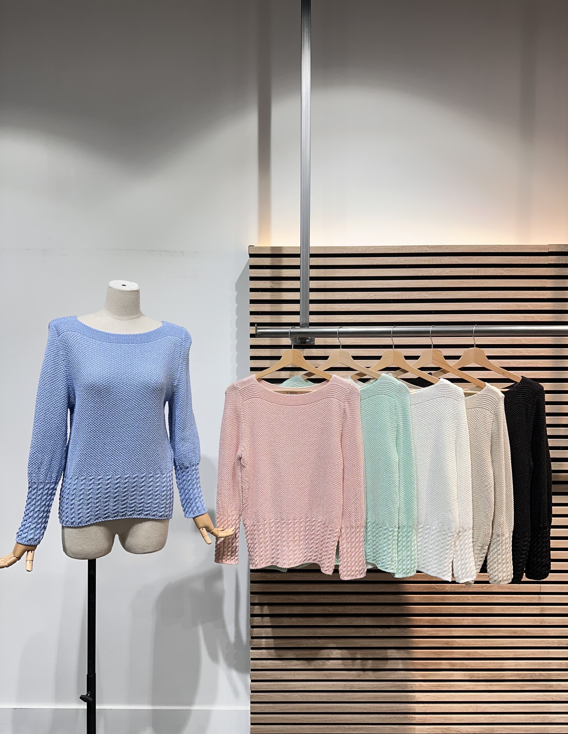 Grossista LAFÉEROSE - Giust di cardigan all'uncinetto con un pulsante di dettaglio ricami Pompom