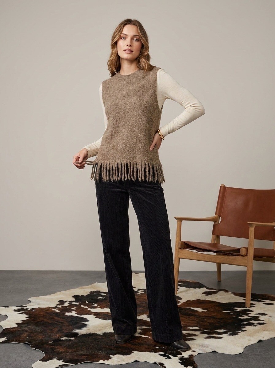 Grossiste LAFÉEROSE - Pull doux sans manches à franges en 40% mohair et 10% laine
