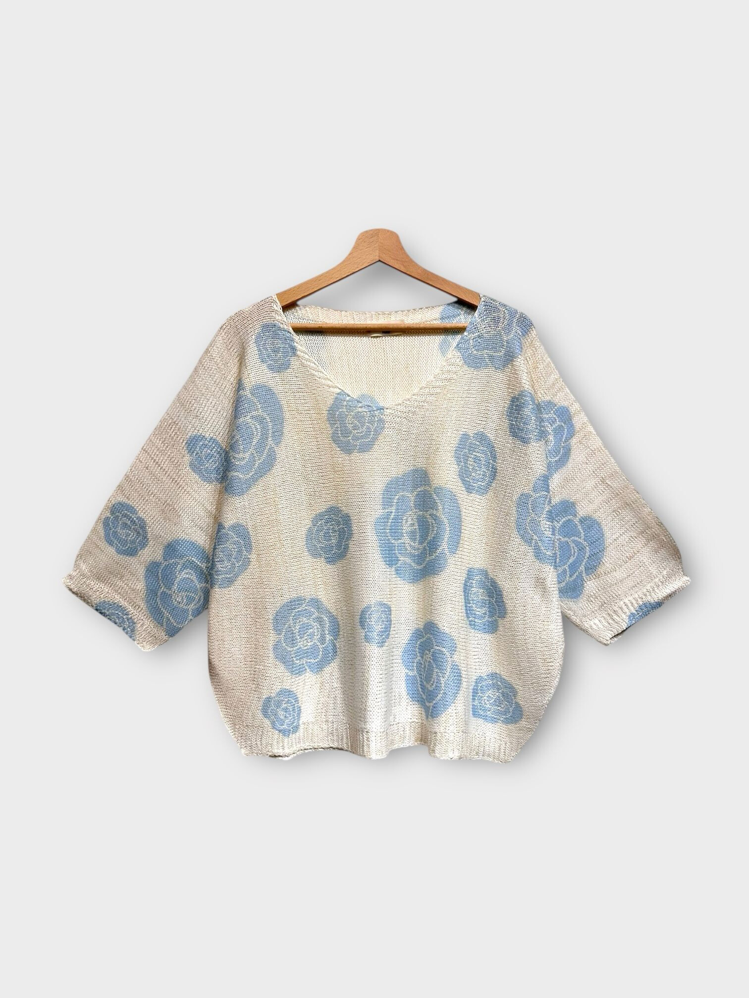Großhändler LAFÉEROSE - Häkelpullover in bedruckten Viskose 3/4 Ärmel - V -Neck, übergroß