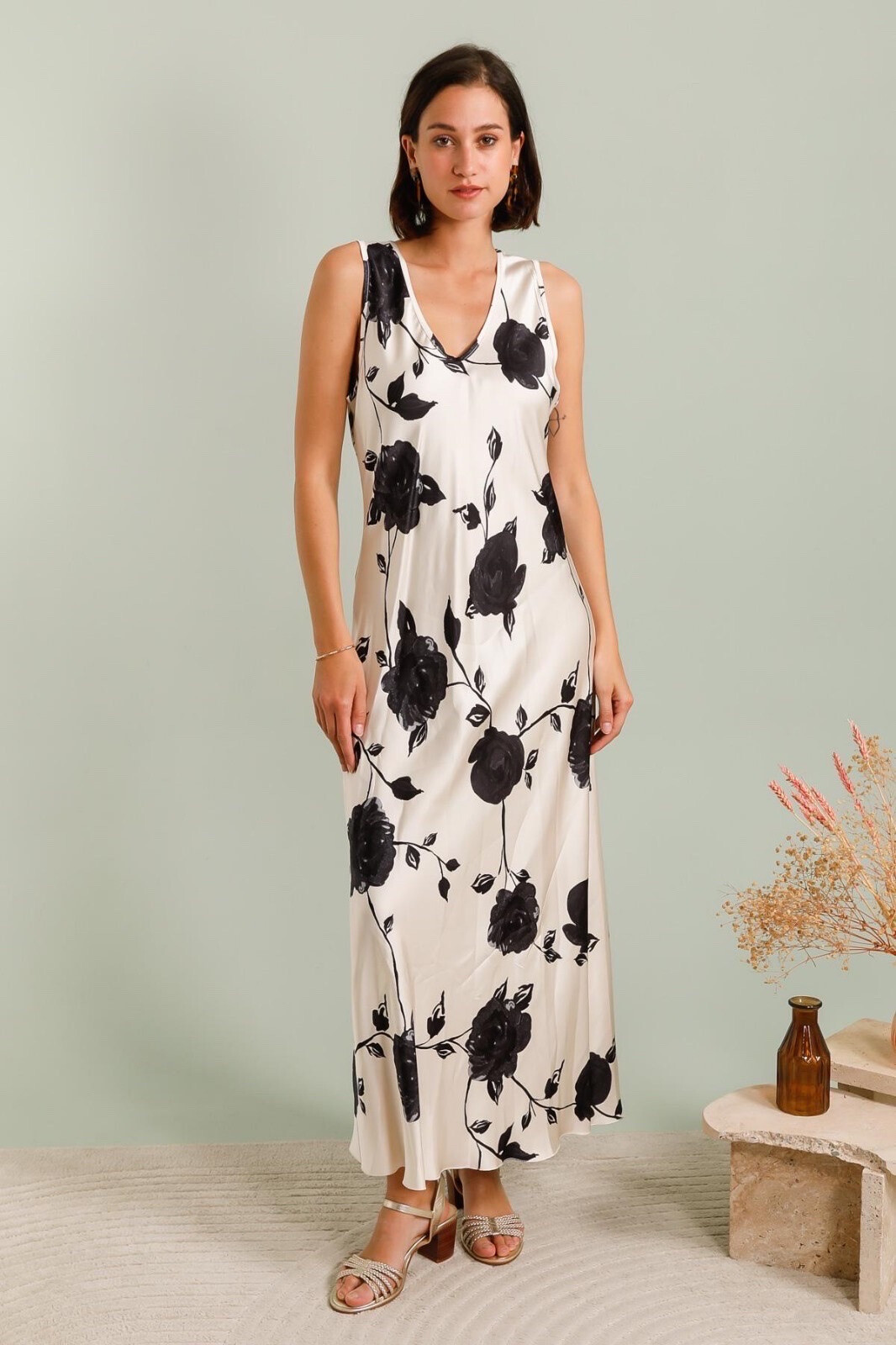 Großhändler LAFÉEROSE - Langes Kleid 100% in ausgestellter Flüssigkeitsviskose v -Neck