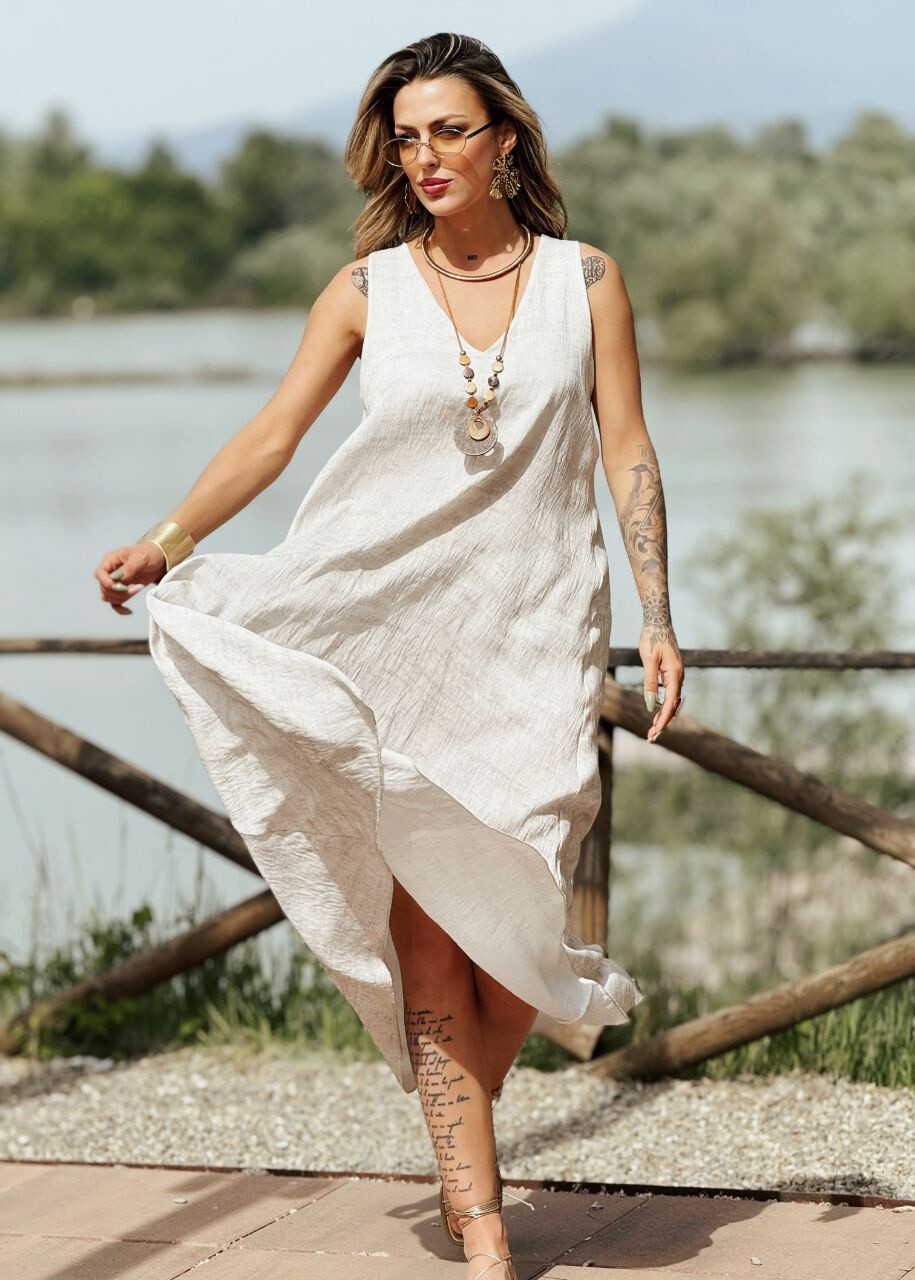 Wholesaler LAFÉEROSE - Long flowing viscose dress with V-neck and sleeveless - bohemian