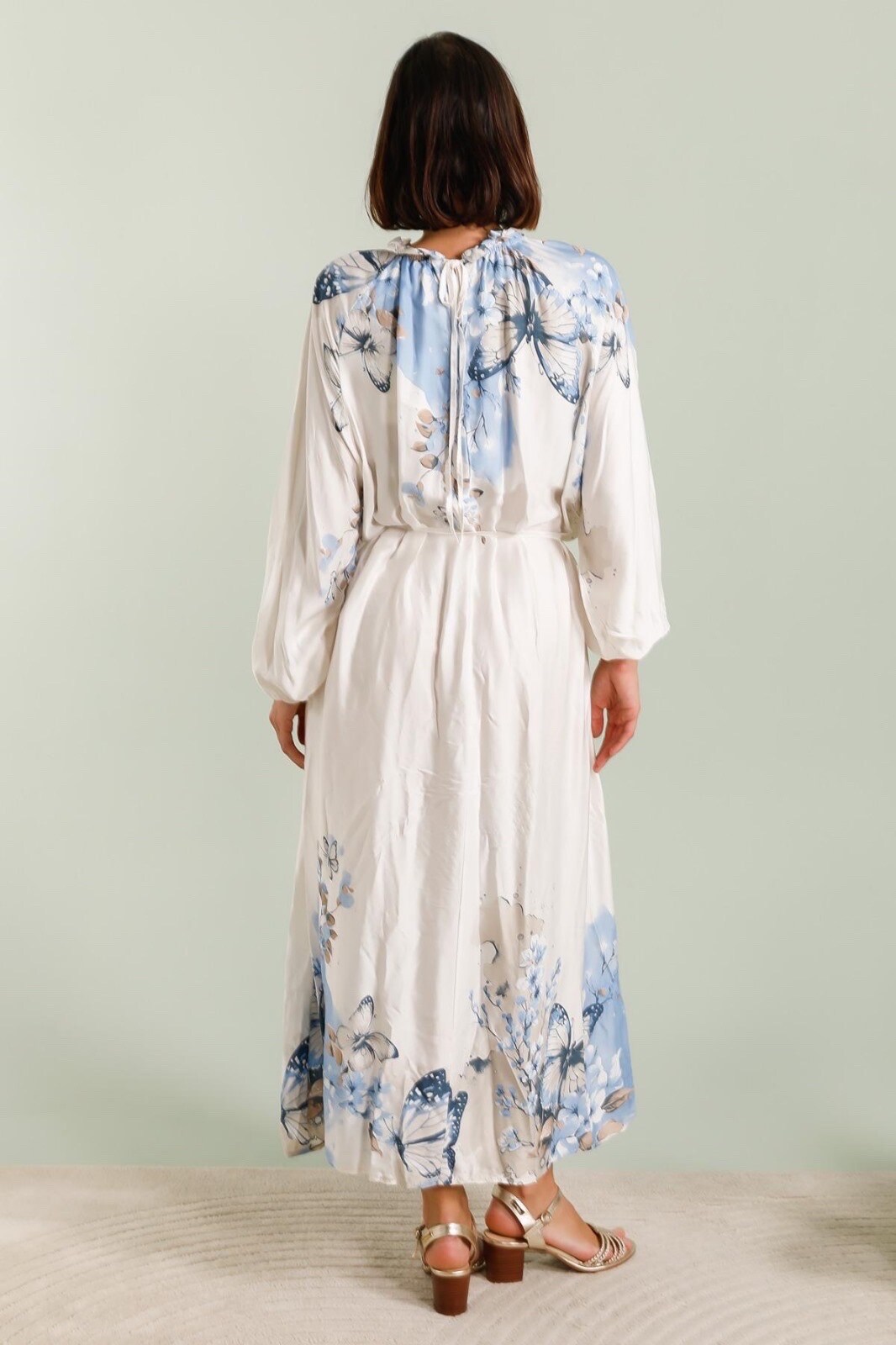 Grossiste LAFÉEROSE - Robe longue 100% viscose fluide satiné imprimé fleurs et papillons - romantiqu