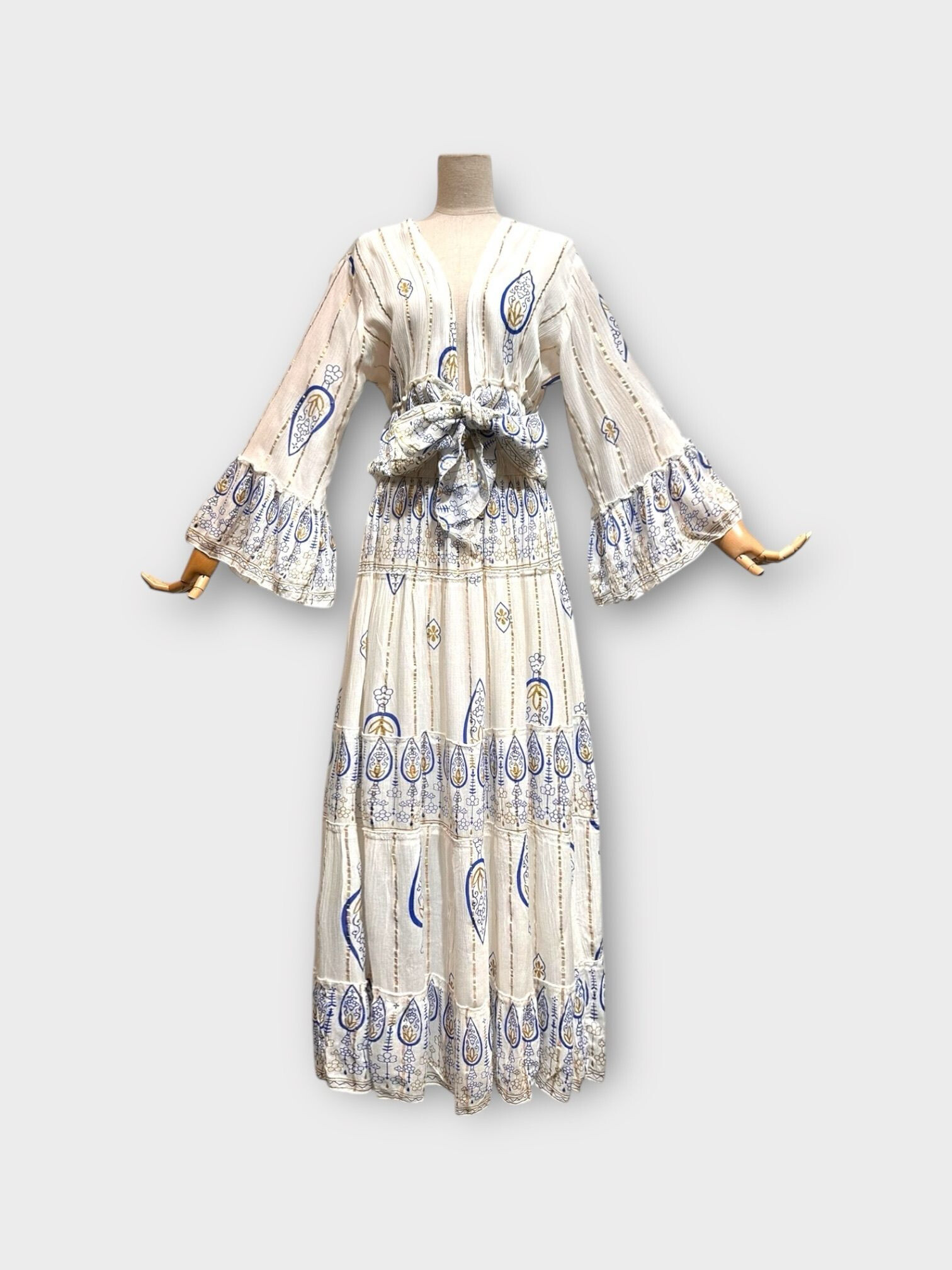Wholesaler LAFÉEROSE - Top blouse viscose set with knots and long bohemian print skirt
