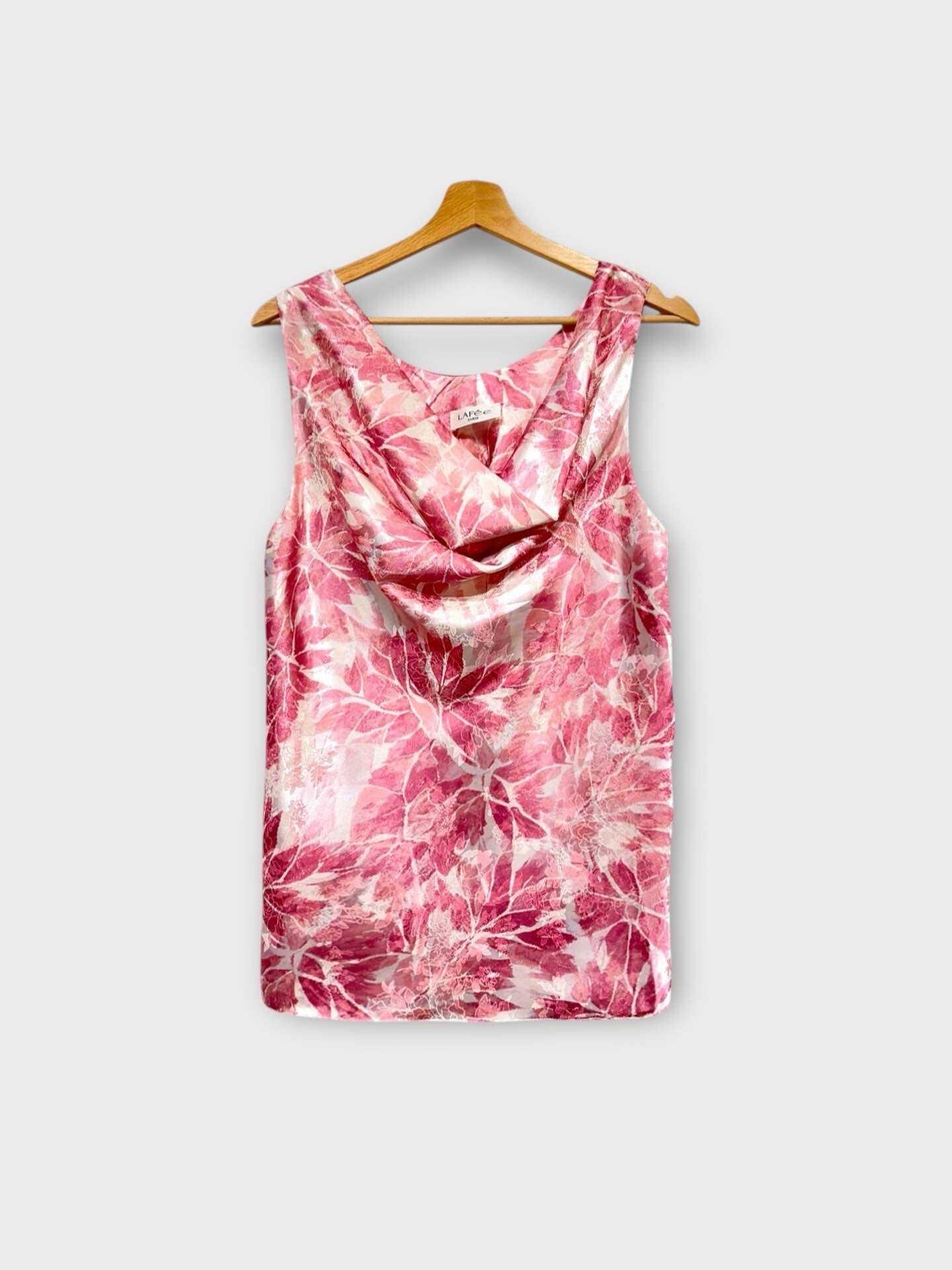Grossista LAFÉEROSE - Top fluido in raso con elegante stampa floreale e colletto drappeggiato effetto seta - senza maniche