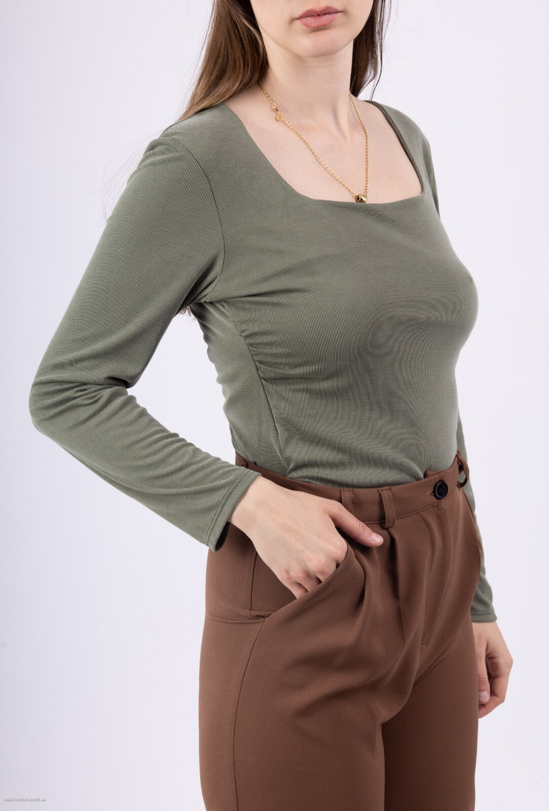 Grossista LAFÉEROSE - Corpo top -top fluido in viscosa con maniche lunghe con colletto quadrato con apertura facile