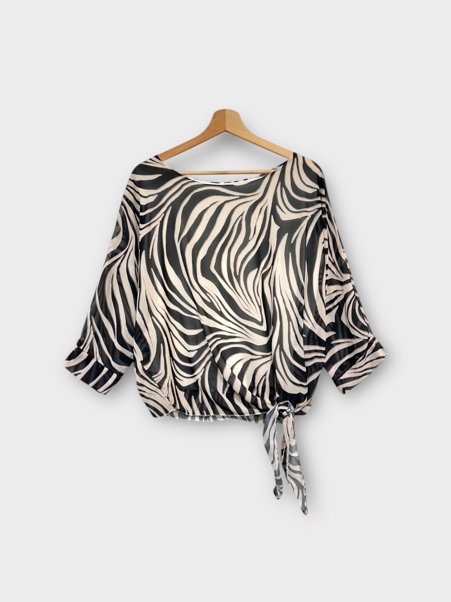 Wholesaler LAFÉEROSE - Top - Flowing foliage print blouse with 3/4 sleeves and bows with viscose lining
