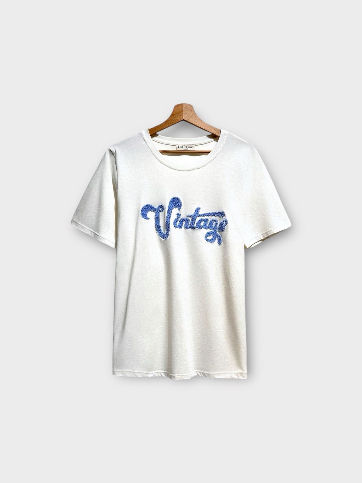 Grossiste LAFÉEROSE - Top - T-shirt en coton VINTAGE col rond manches courtes, broderie bouclette