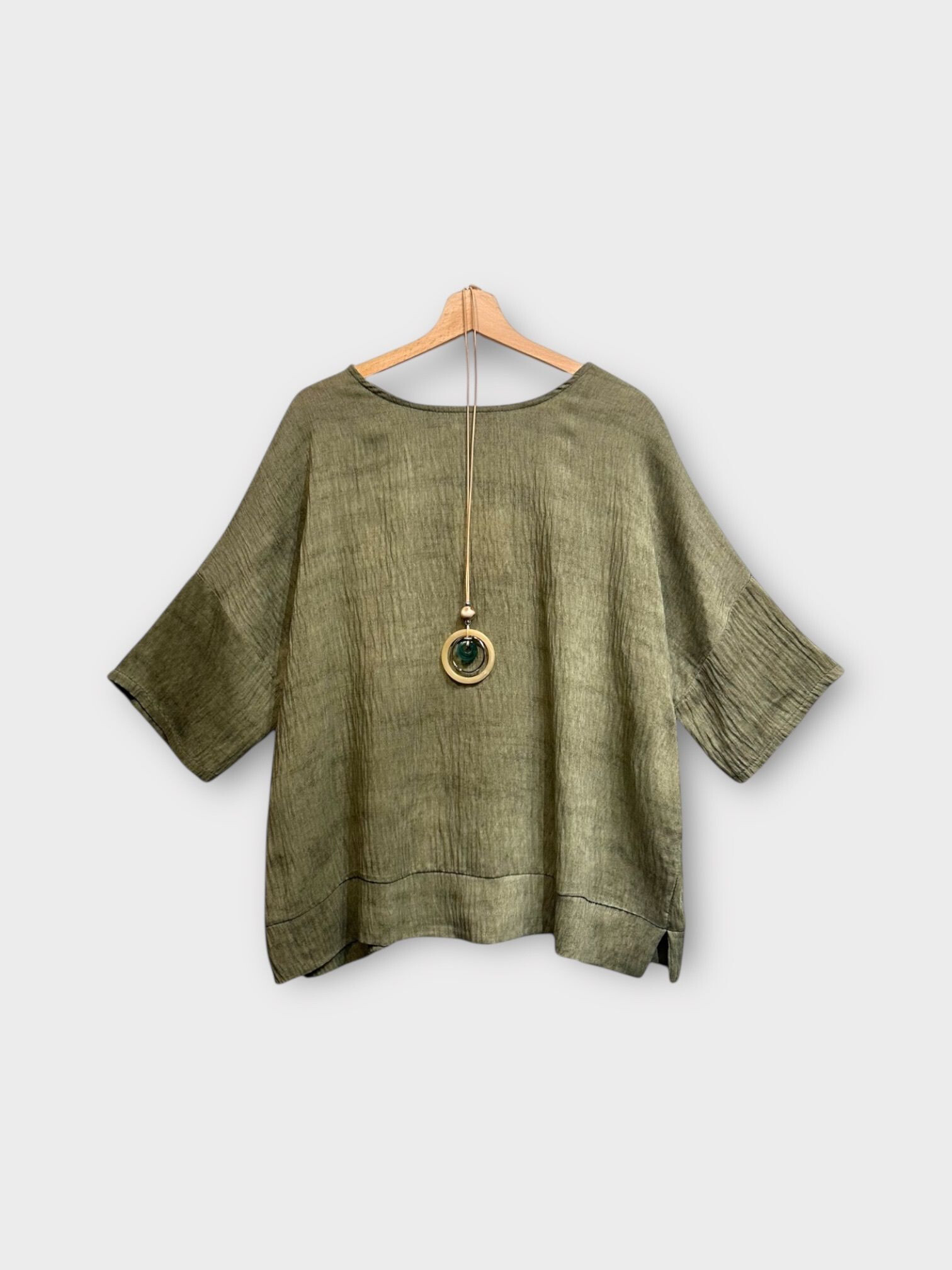 Mayorista LAFÉEROSE - Top fluido oversize en viscosa con cuello redondo mangas 3/4 y cuello