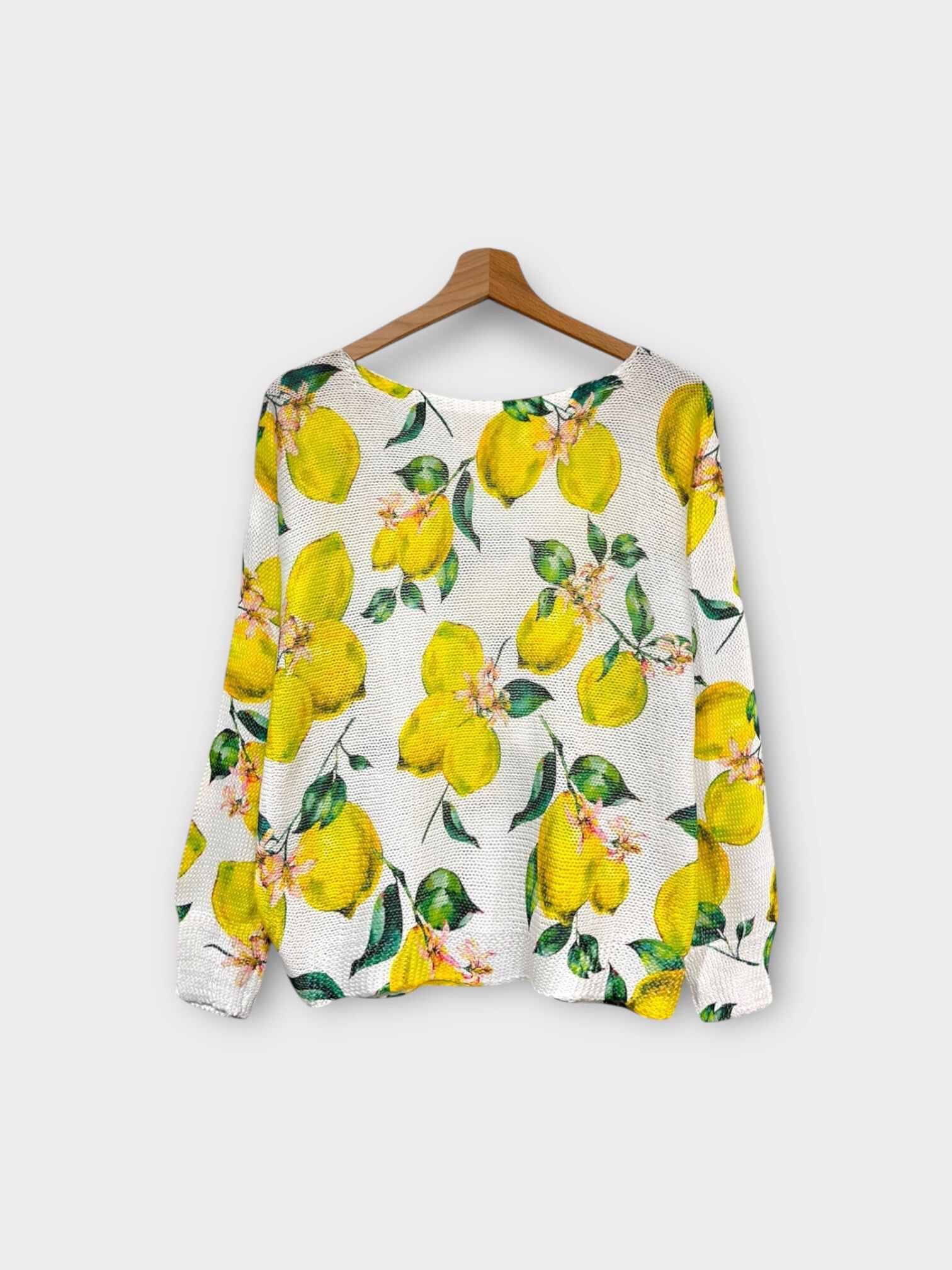 Wholesaler LAFÉEROSE - Top - Crochet sweater has flower print colored in 3/4 flared viscose sleeves