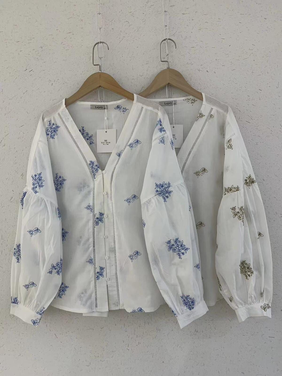 Grossiste LAJOLY - Blouse à broderies florales